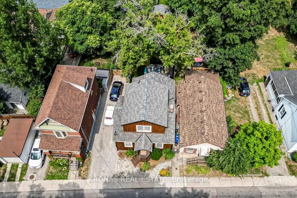241 Charlton Avenue E