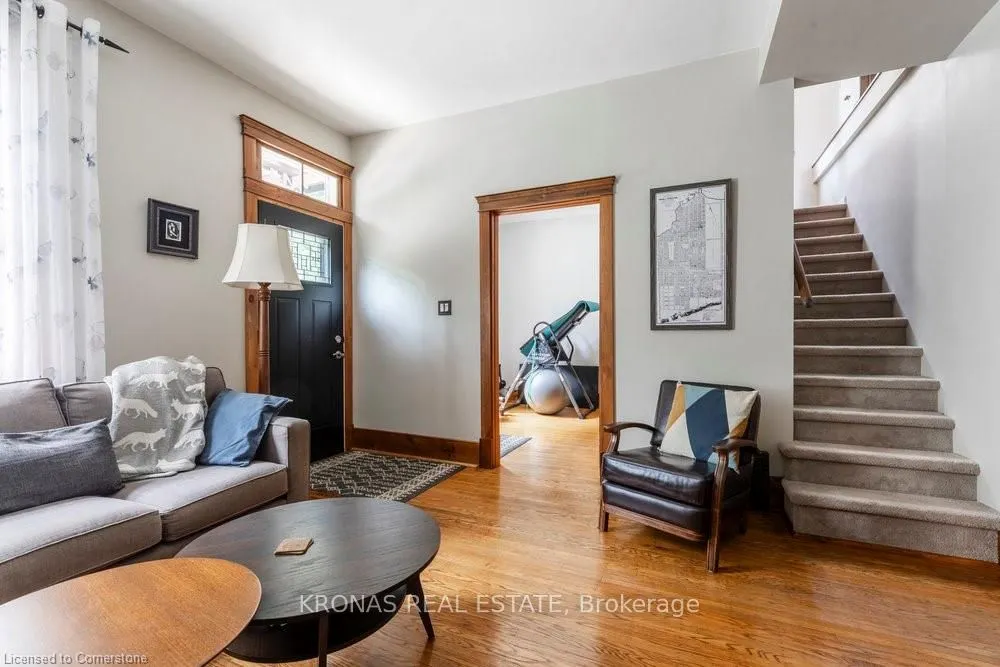 241 Charlton Avenue E