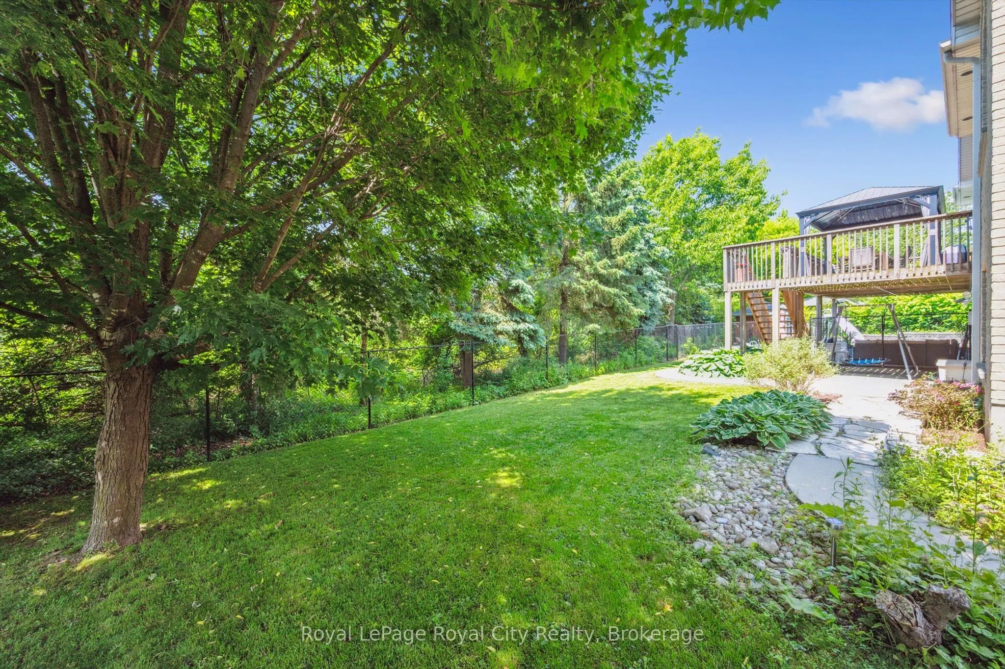 16 Elderberry Court
