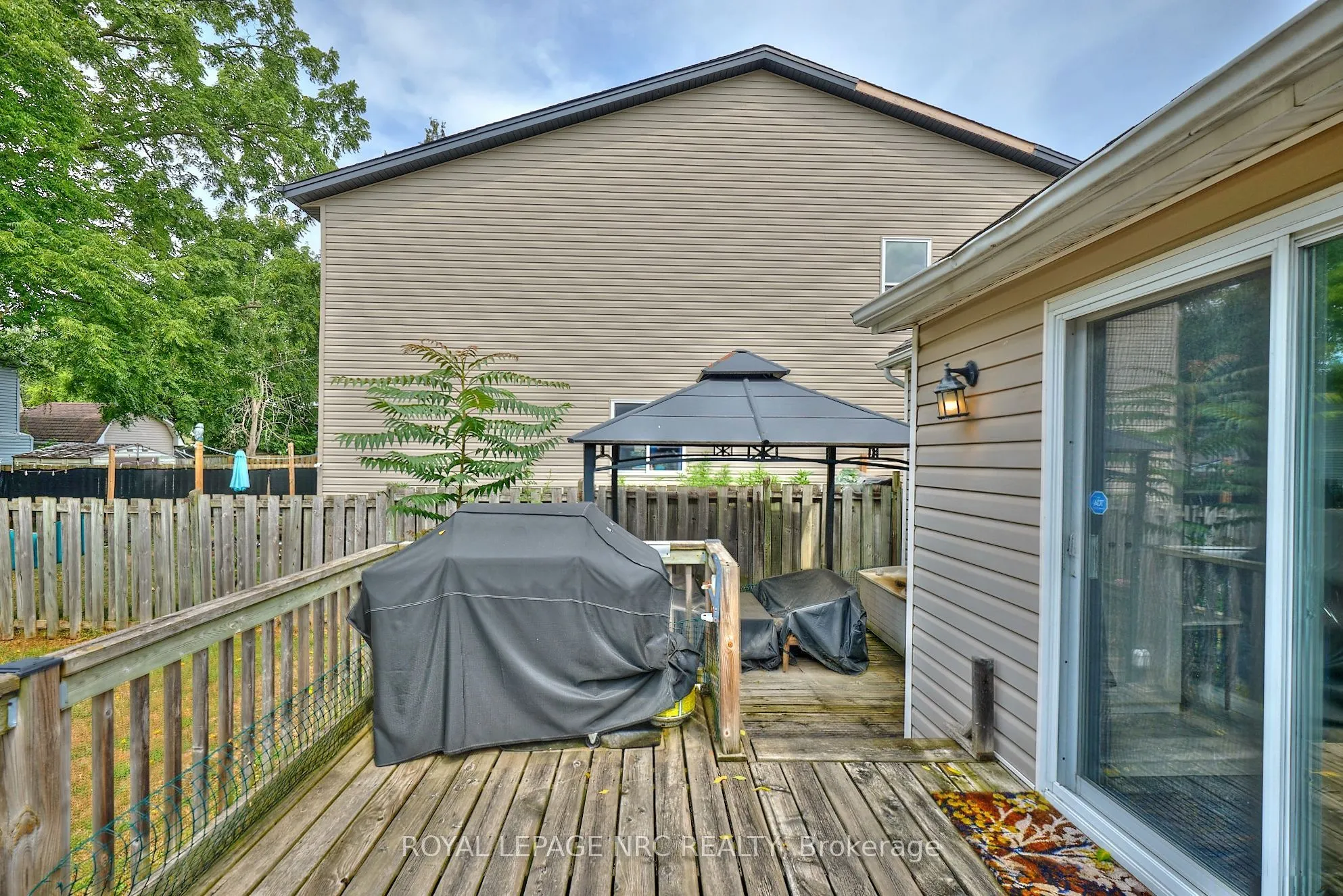 8 Woodburn Avenue