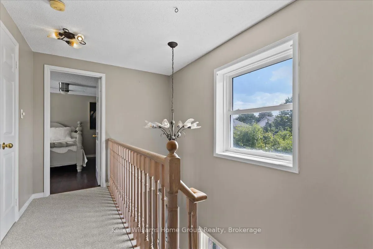 212 Inglis Street