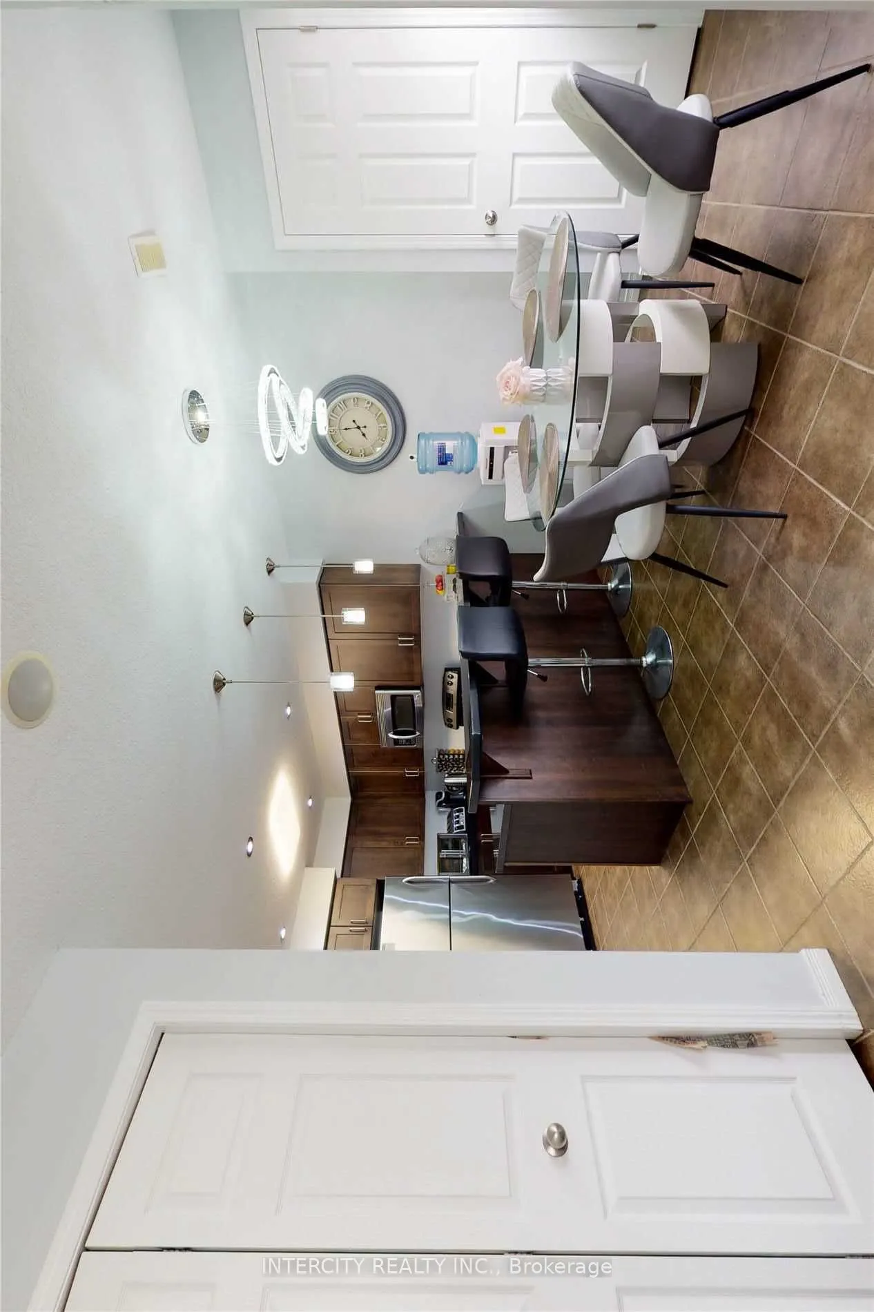 50 Howe Drive, #1A