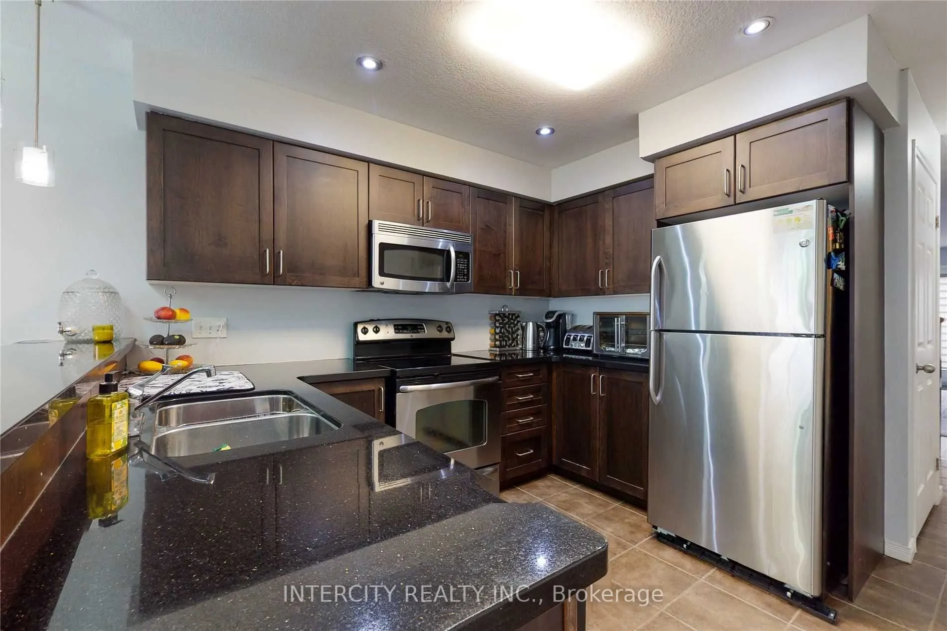 50 Howe Drive, #1A