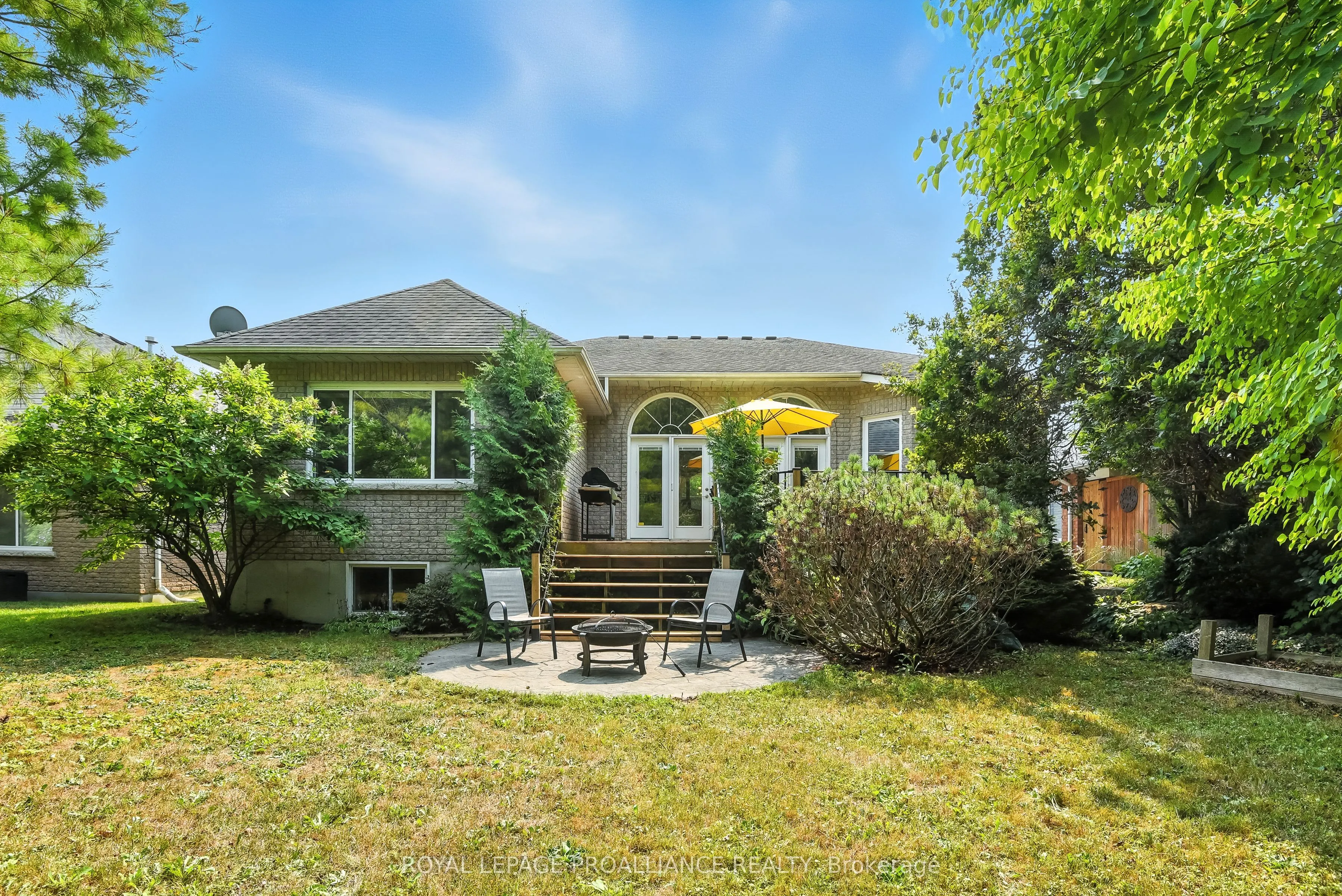 11 Mill Pond Court