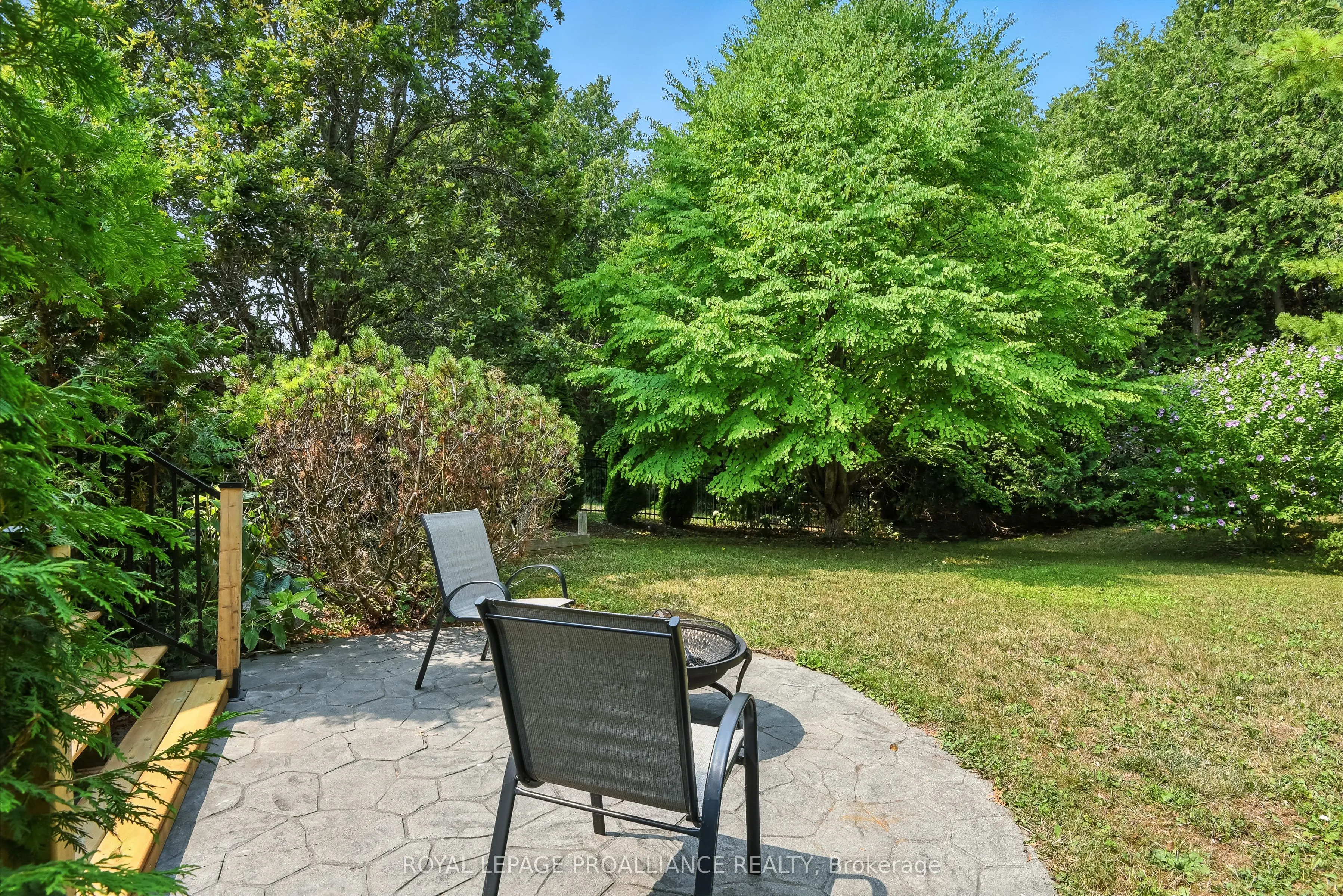 11 Mill Pond Court