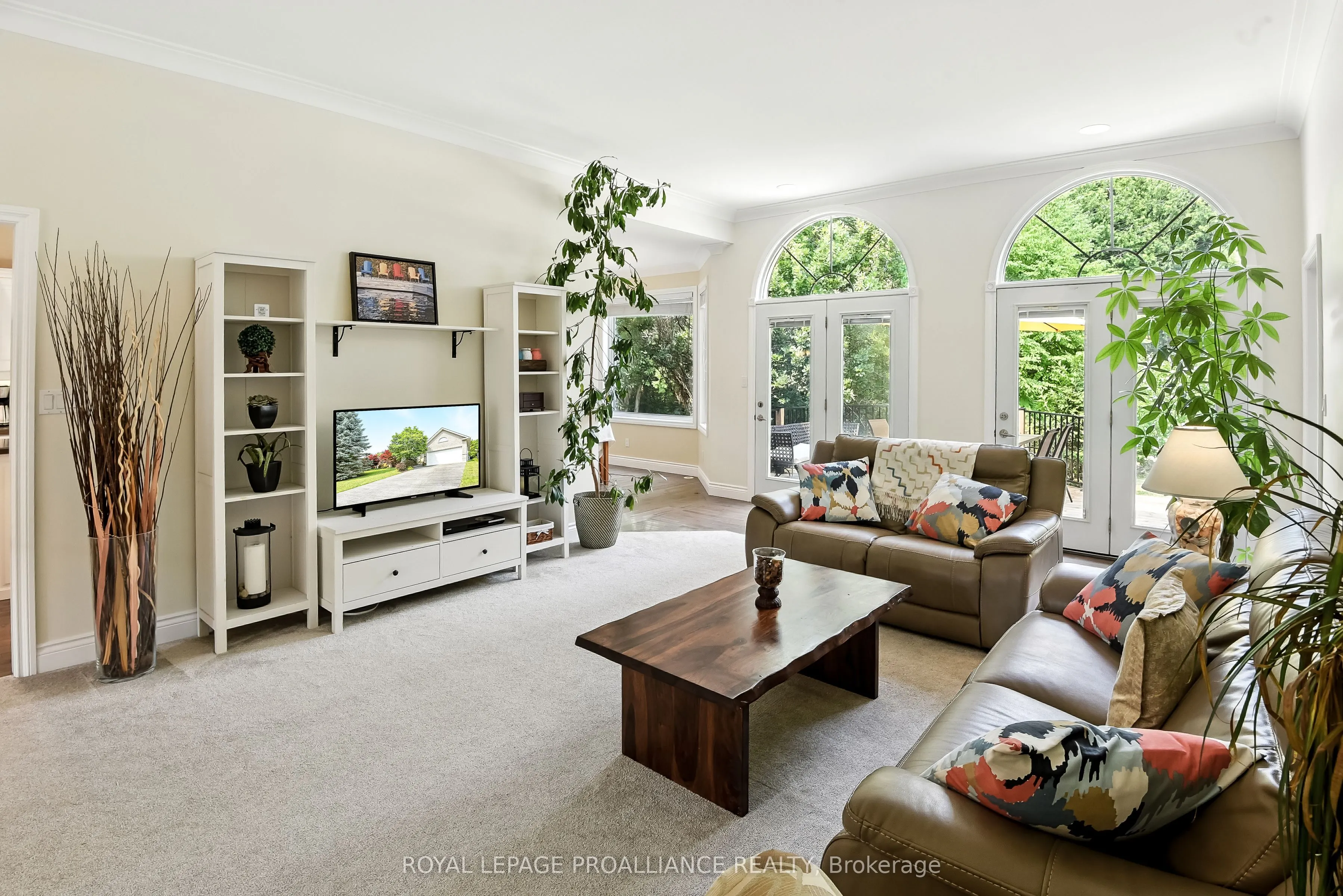 11 Mill Pond Court