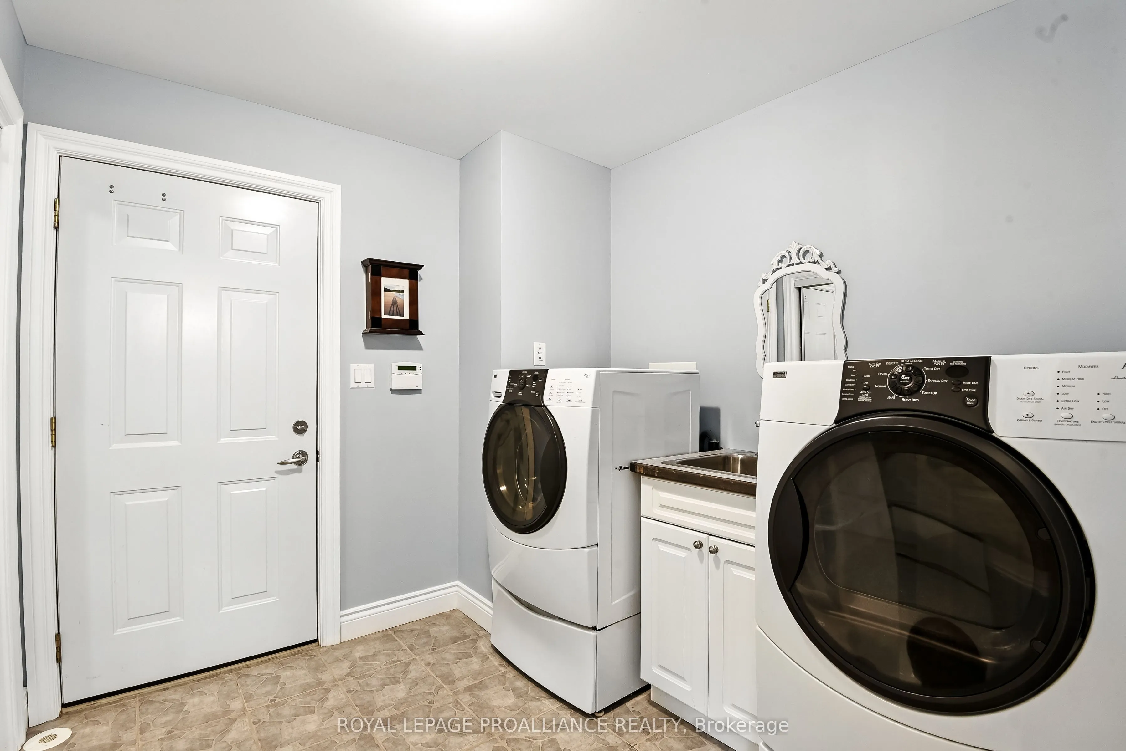 11 Mill Pond Court