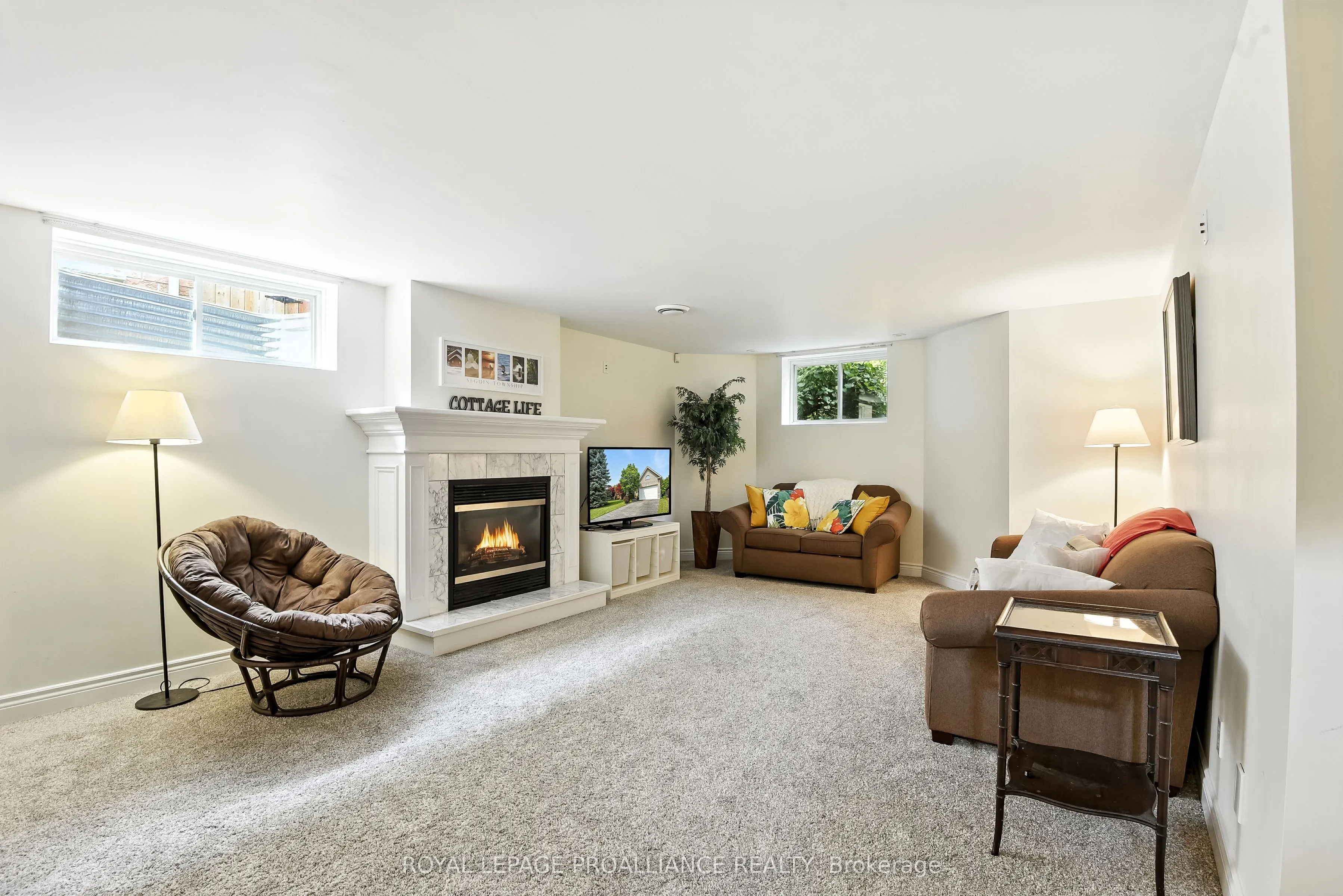 11 Mill Pond Court