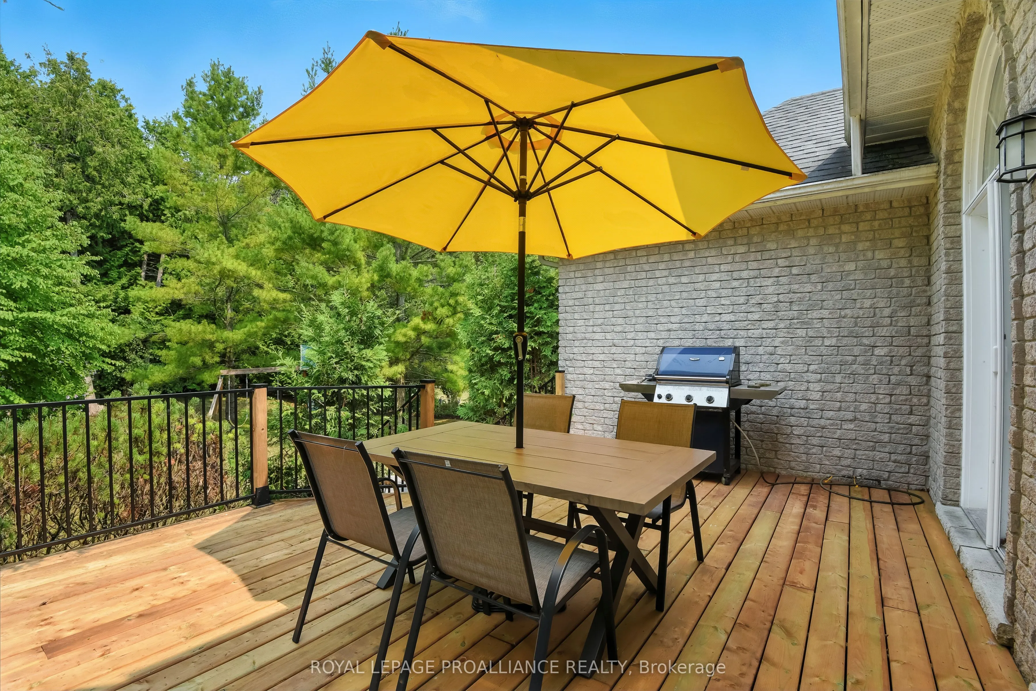 11 Mill Pond Court