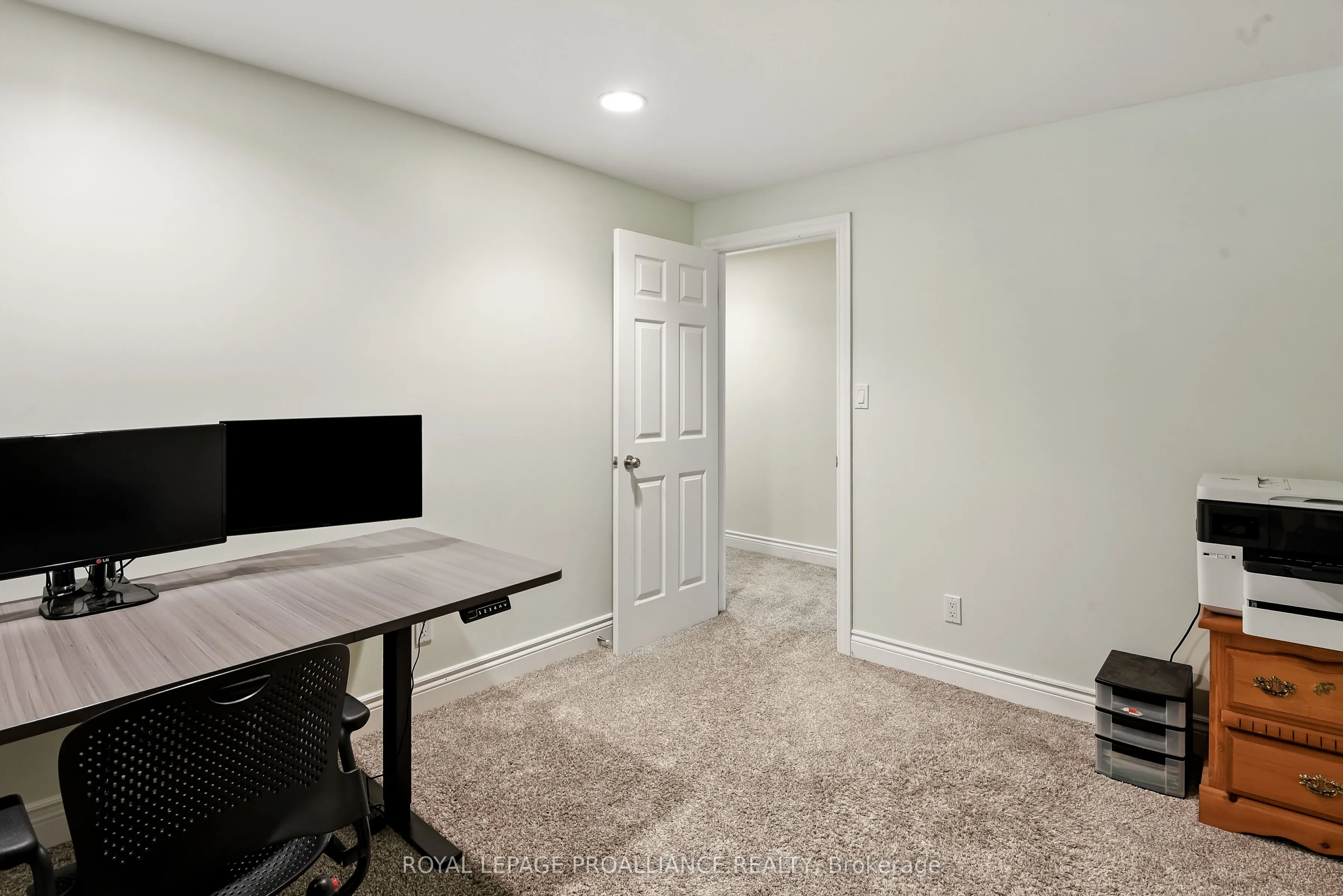 11 Mill Pond Court