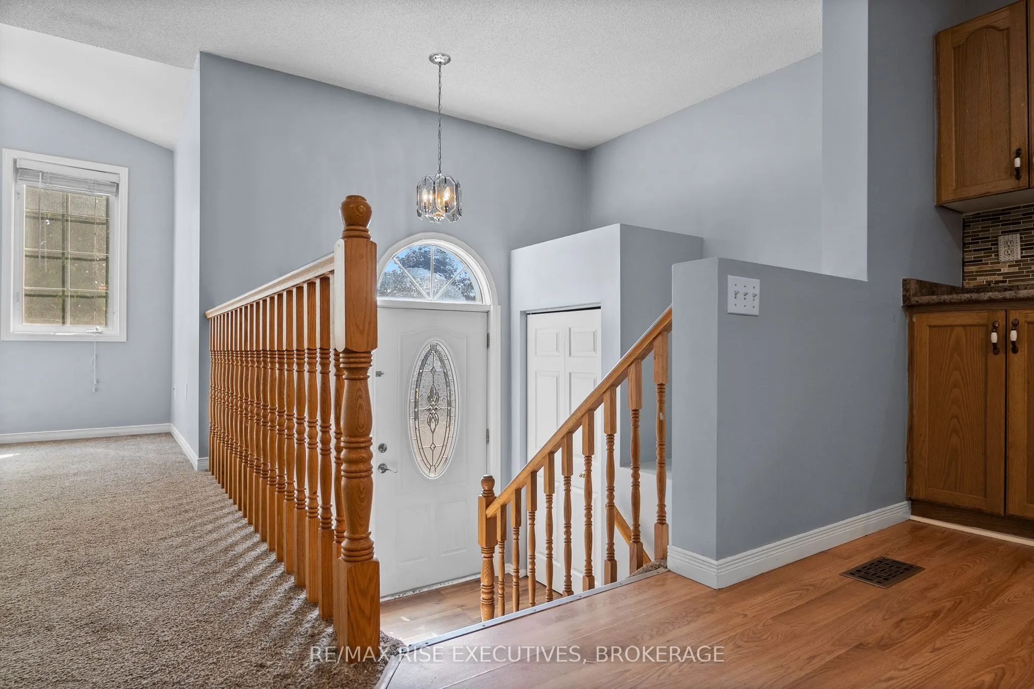 1279 Brackenwood Crescent