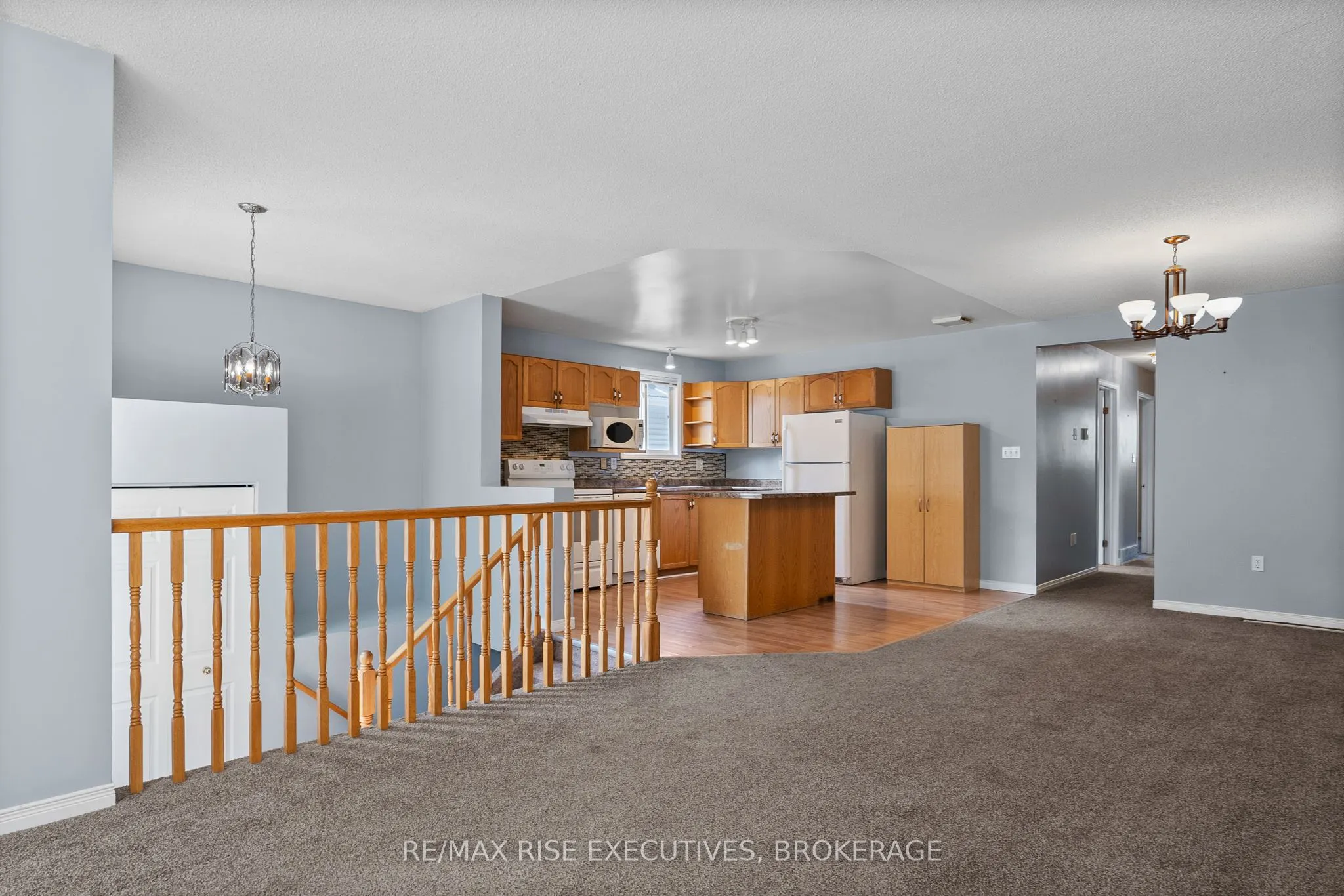1279 Brackenwood Crescent