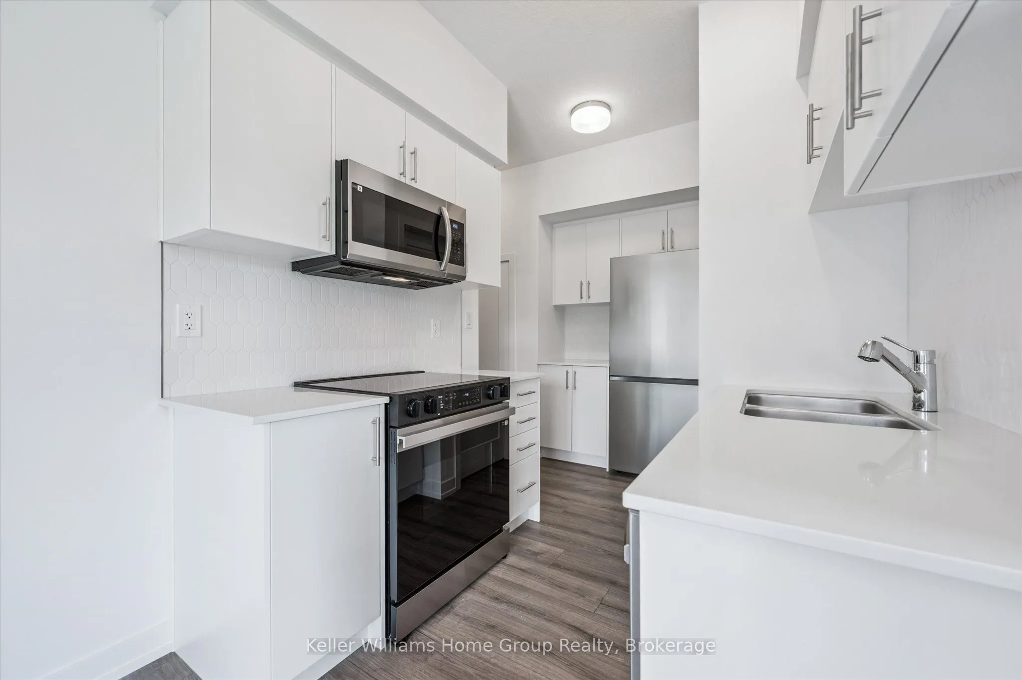 940 St David Street N, #55
