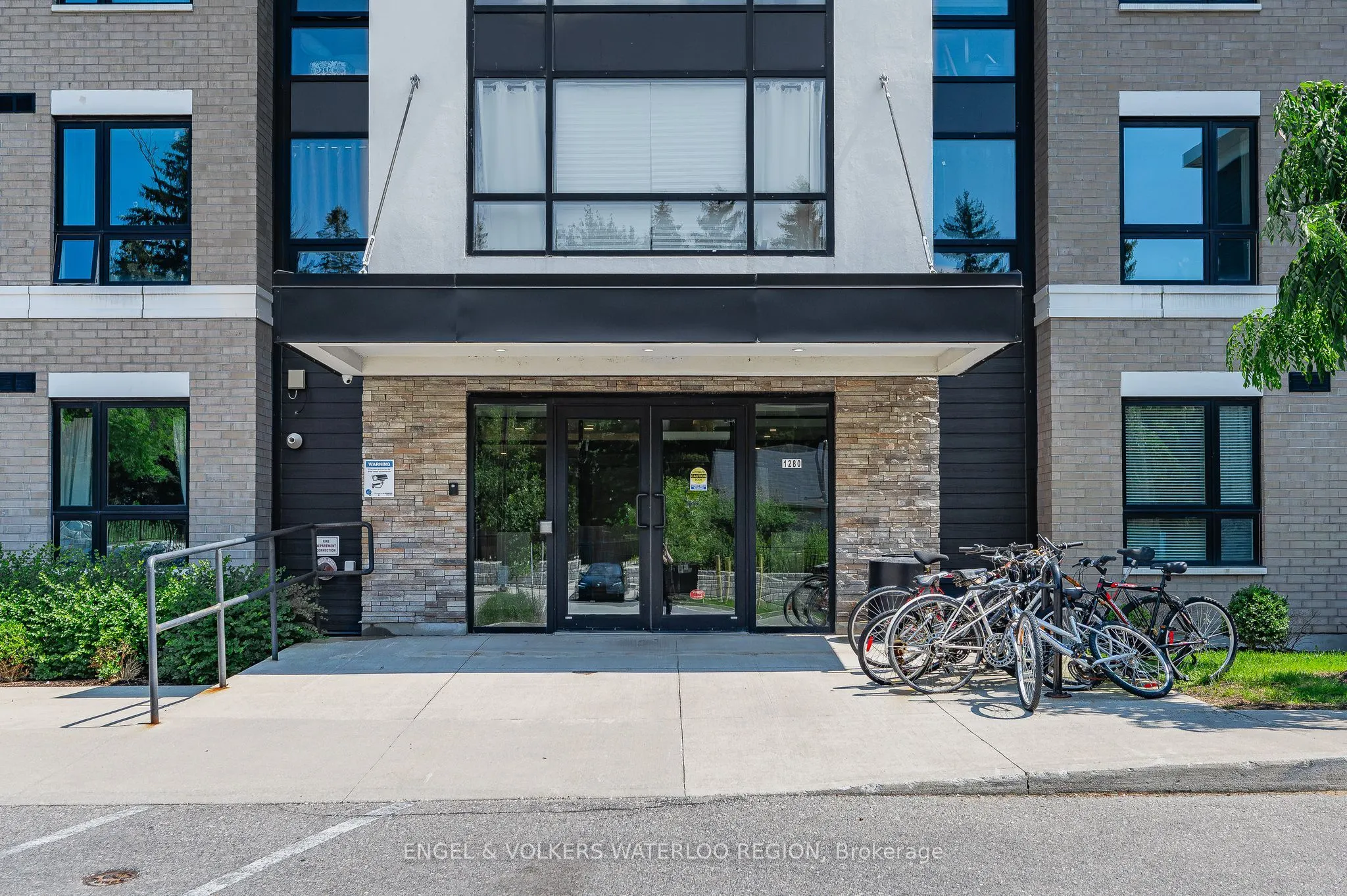 1280 Gordon Street, #103