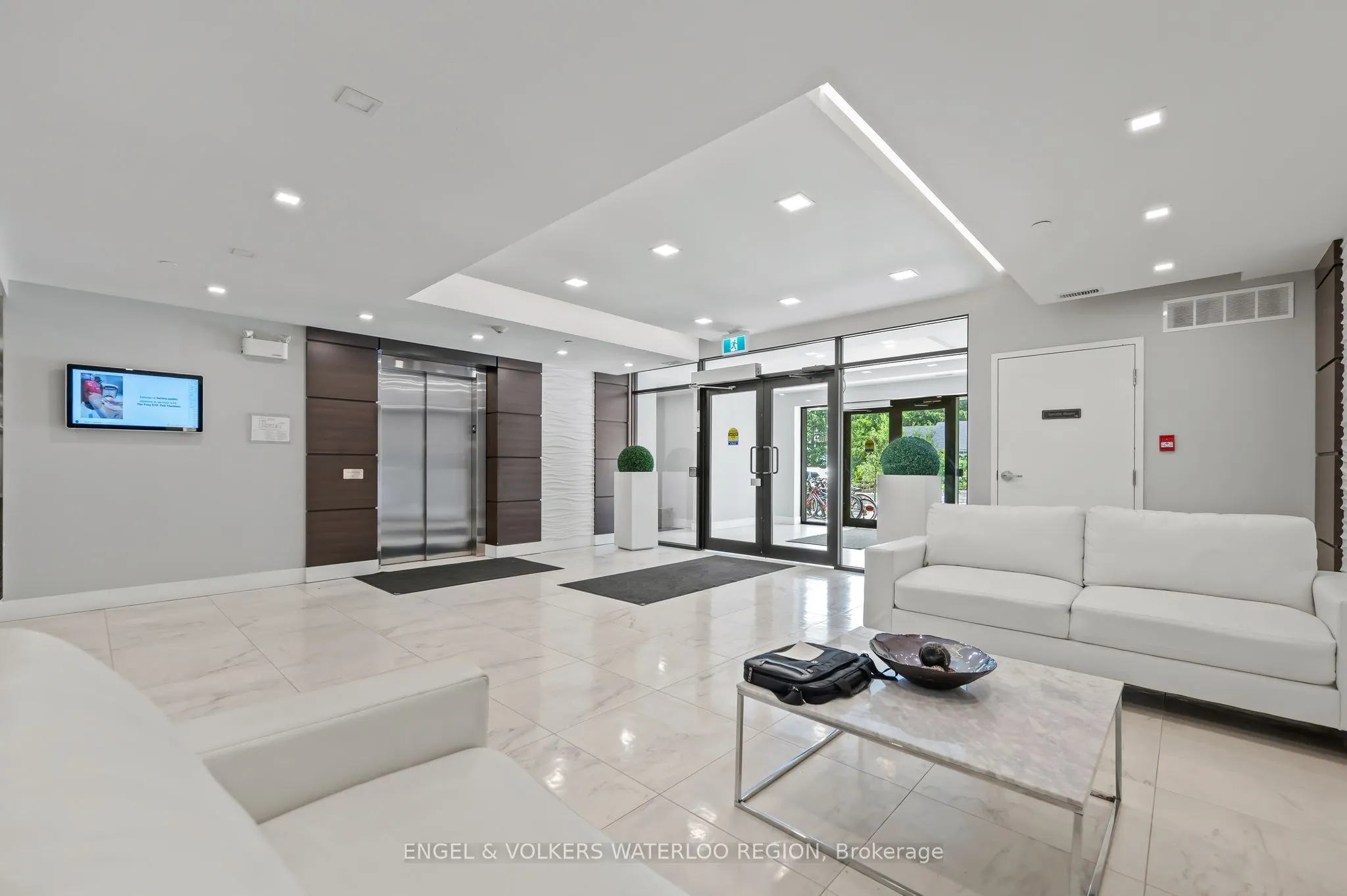 1280 Gordon Street, #103
