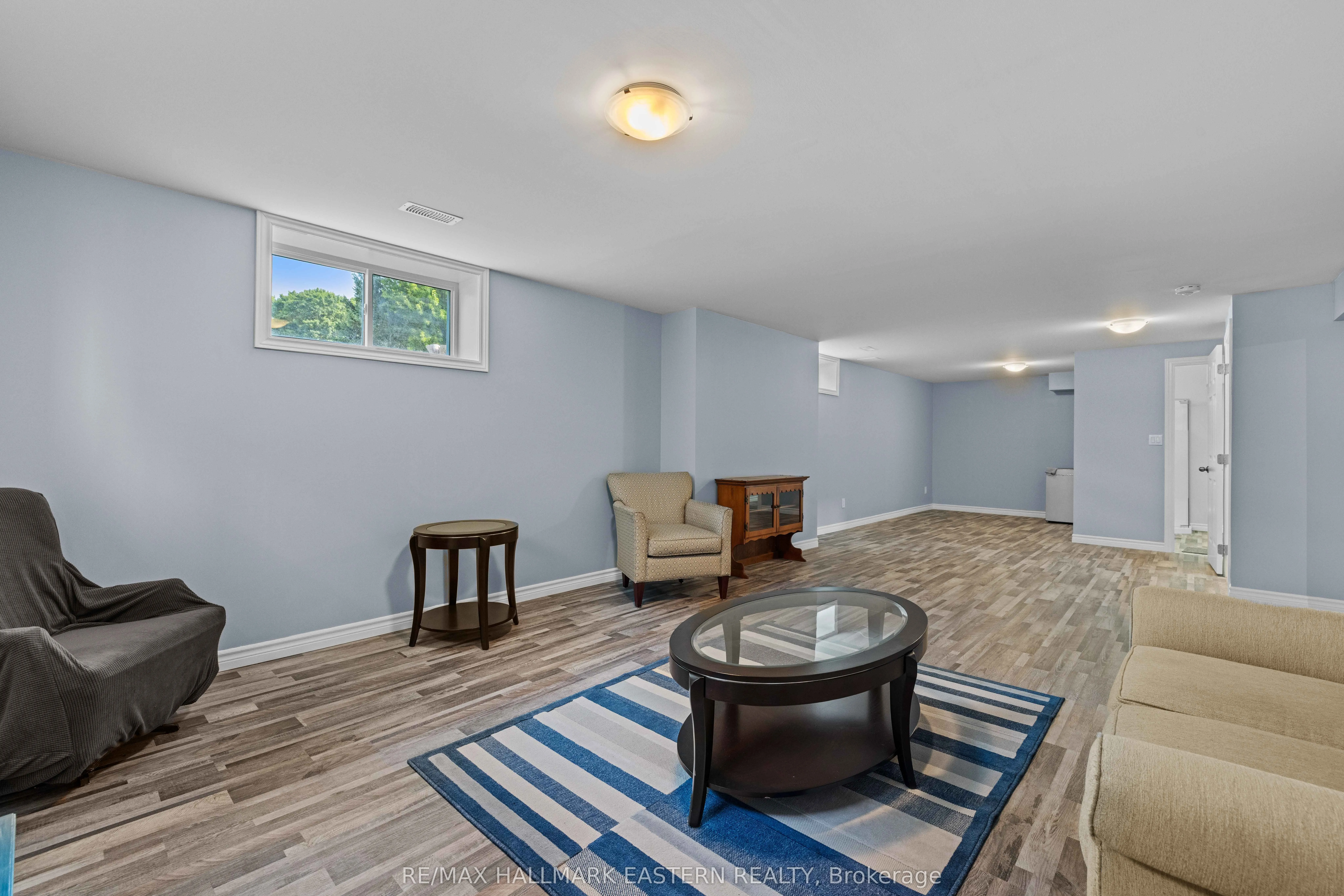 17 Mathison Street E