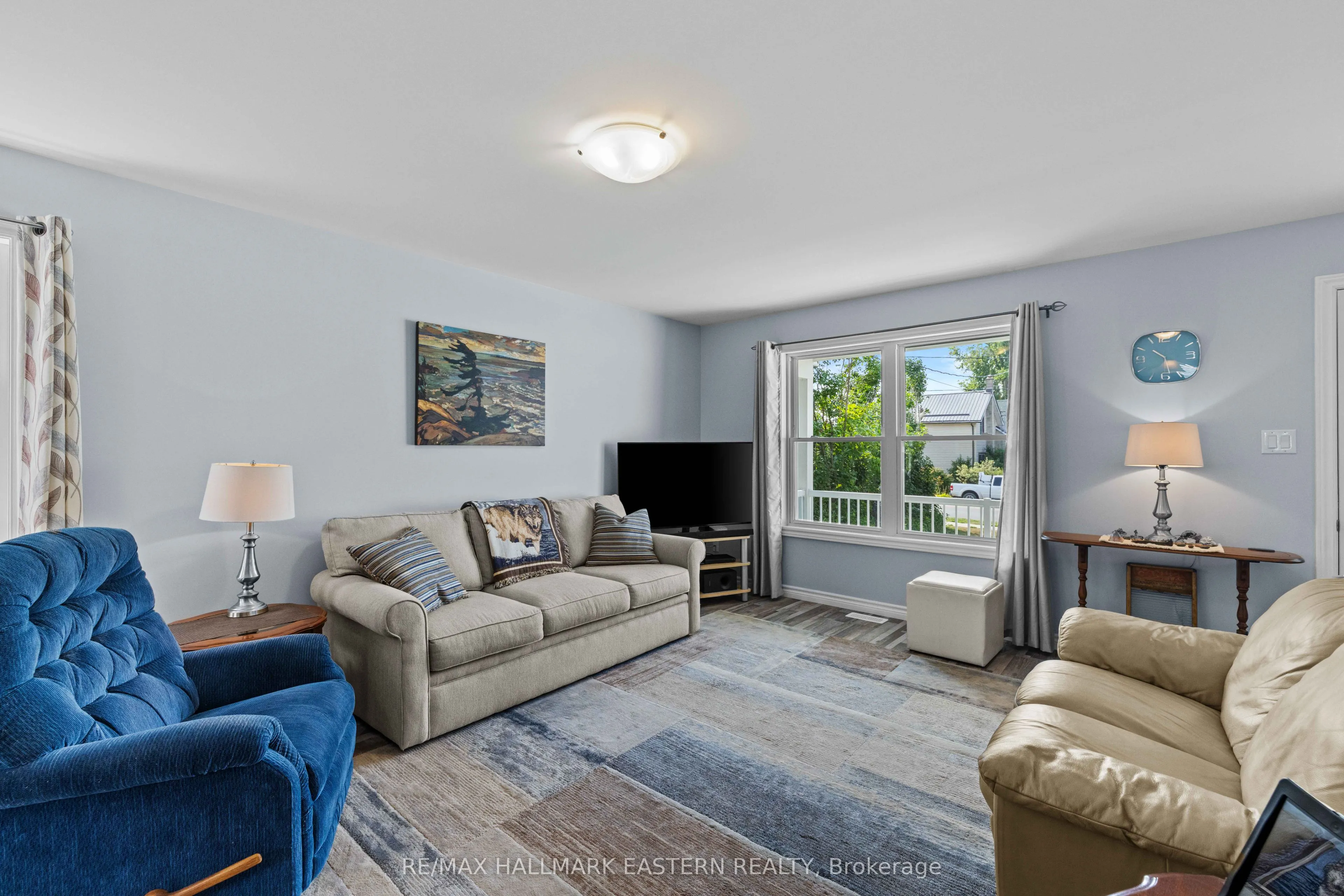 17 Mathison Street E