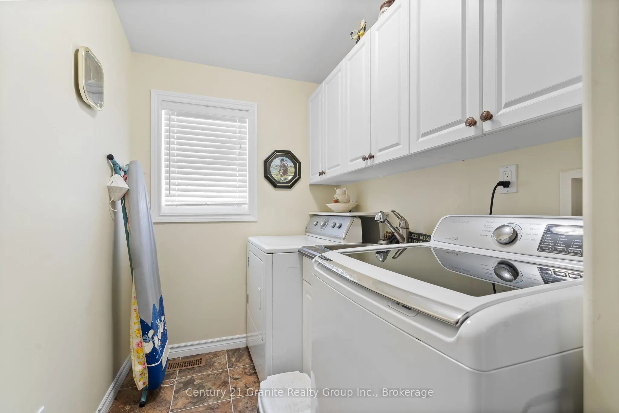 58 Creekside Circle