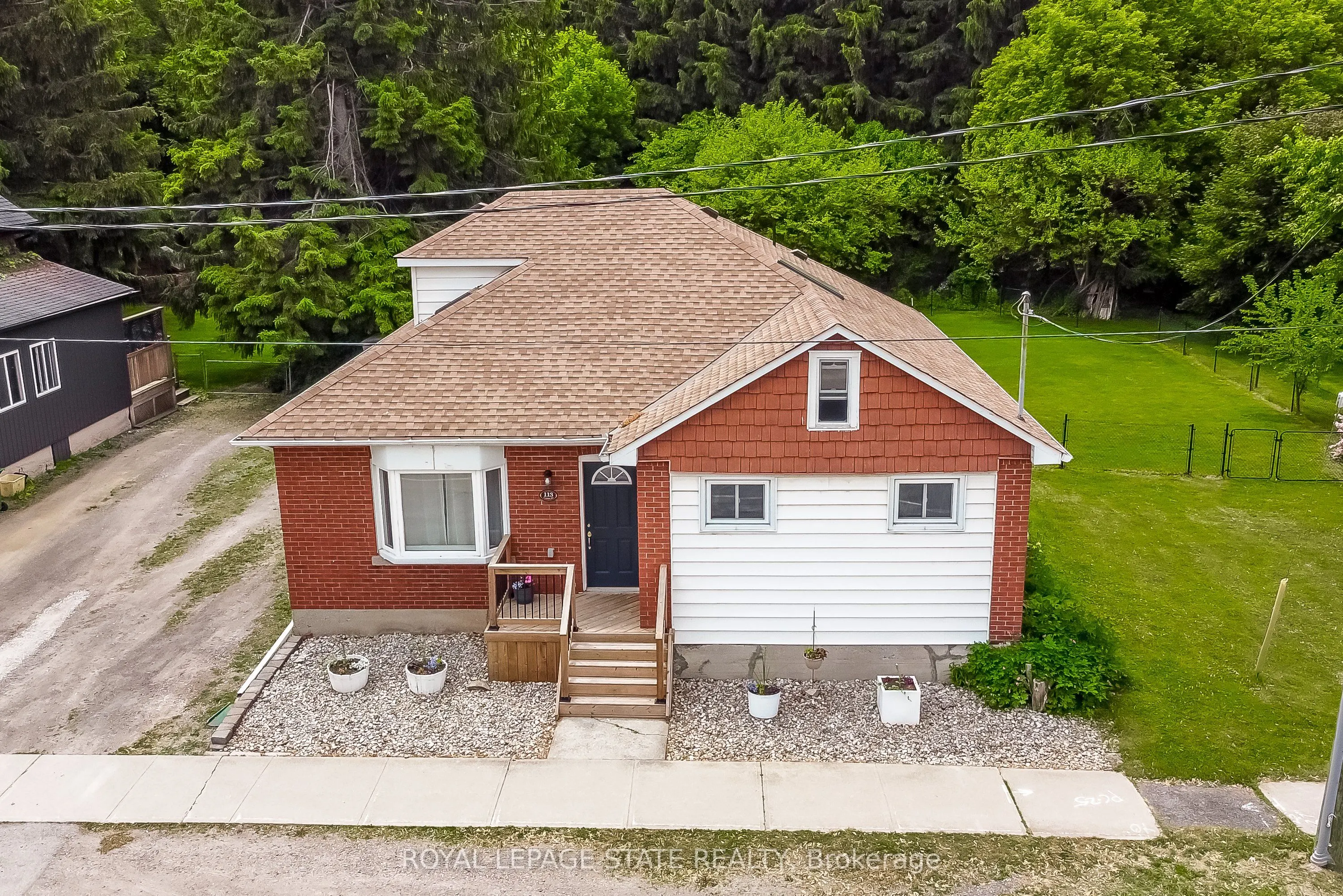 113 Lynden Road