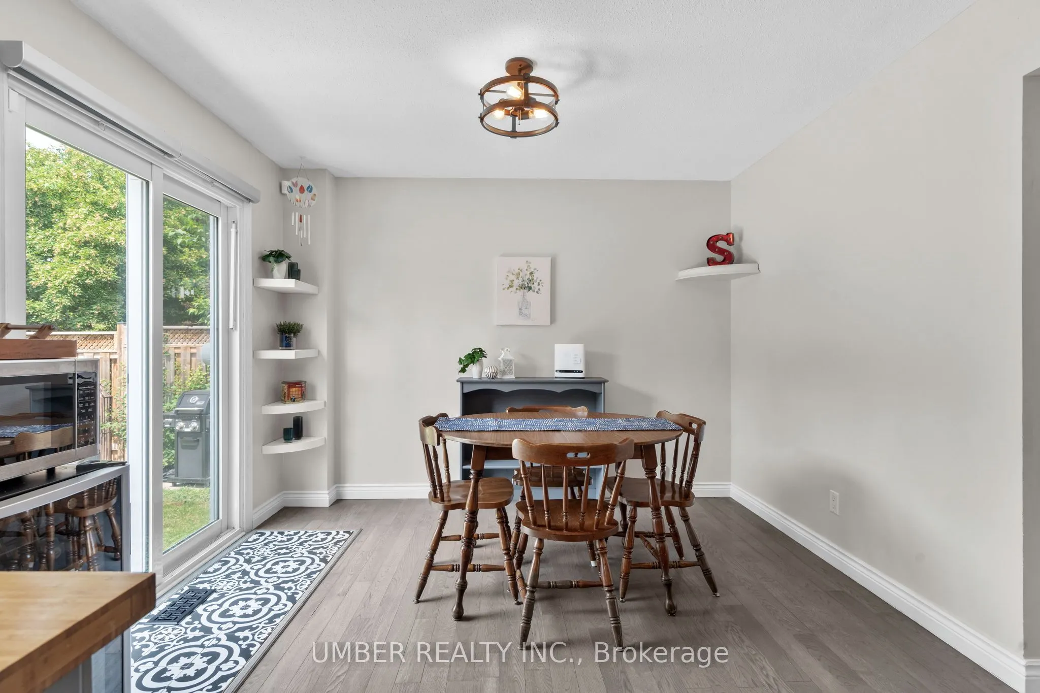 1130 St Emmanuel Terrace