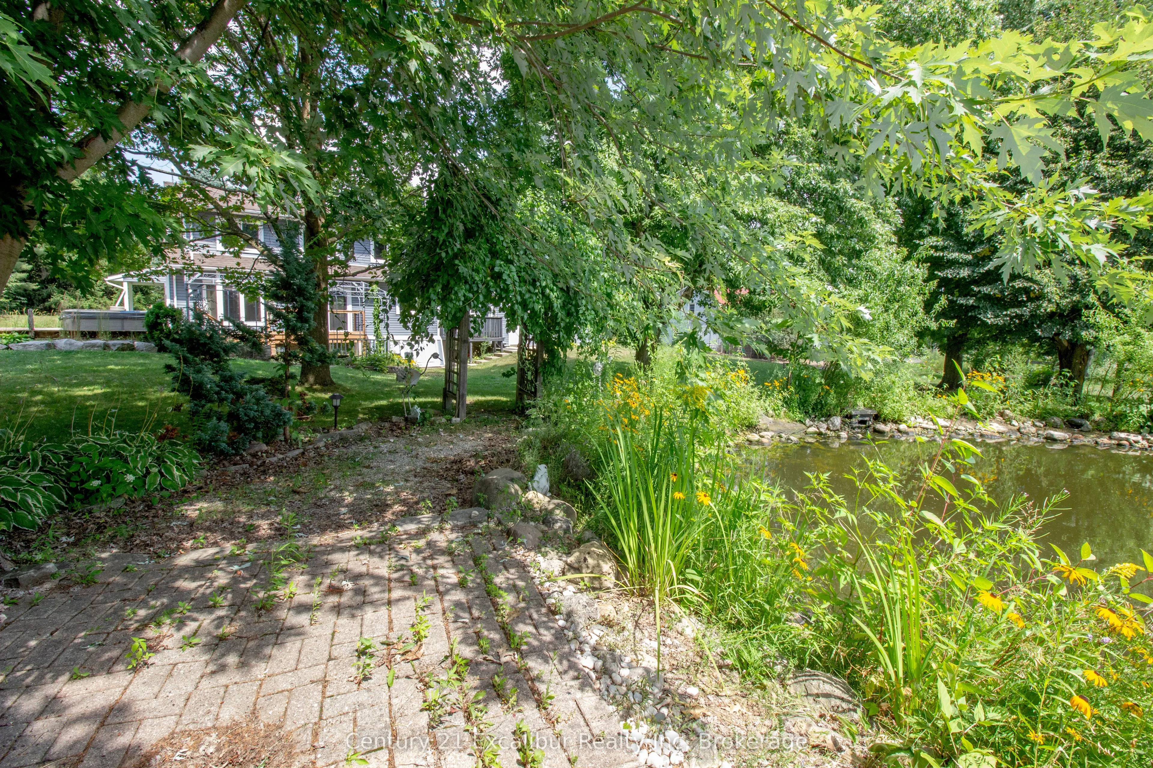7811 WELLINGTON ROAD 22
