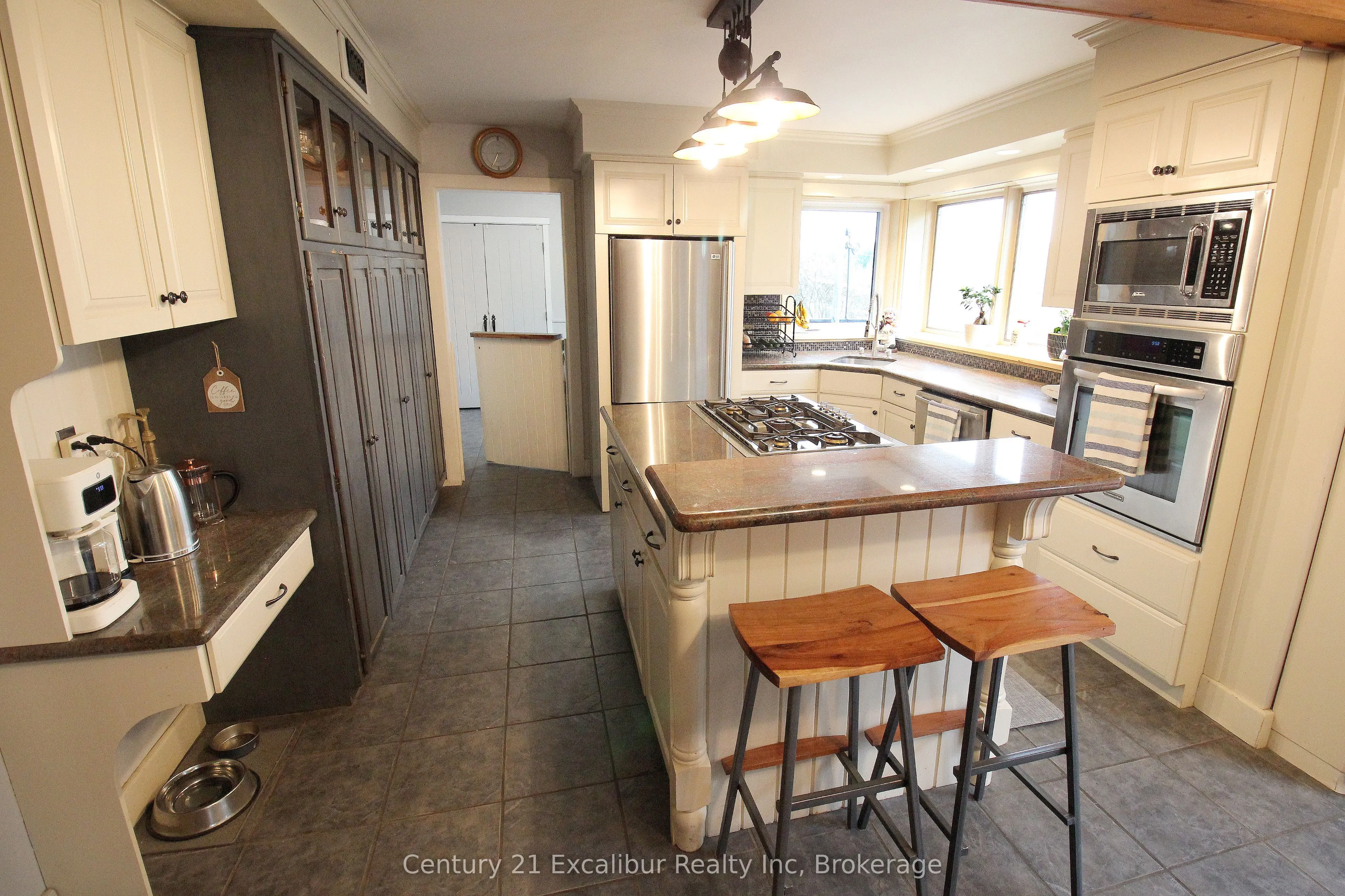 7811 WELLINGTON ROAD 22