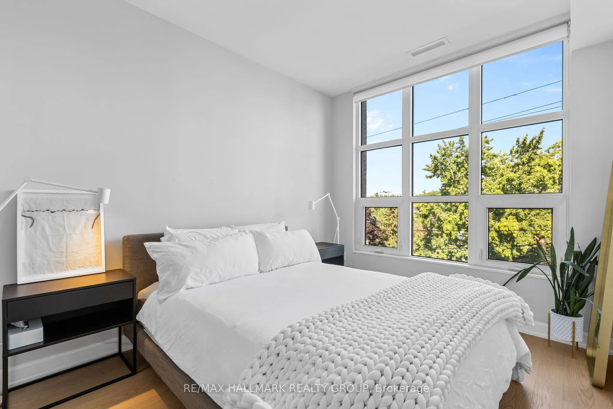 10 Rosemount Avenue, #311