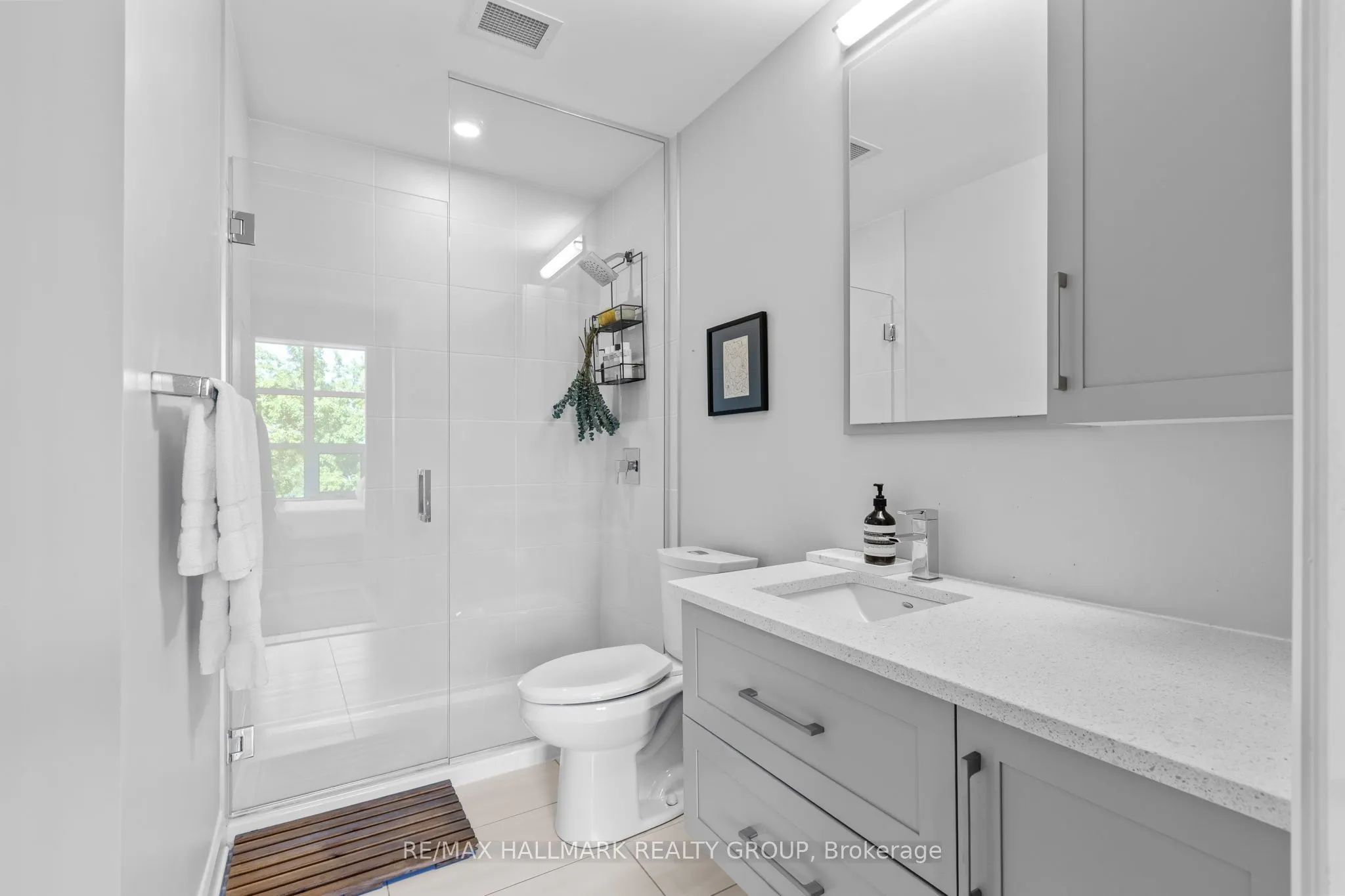 10 Rosemount Avenue, #311