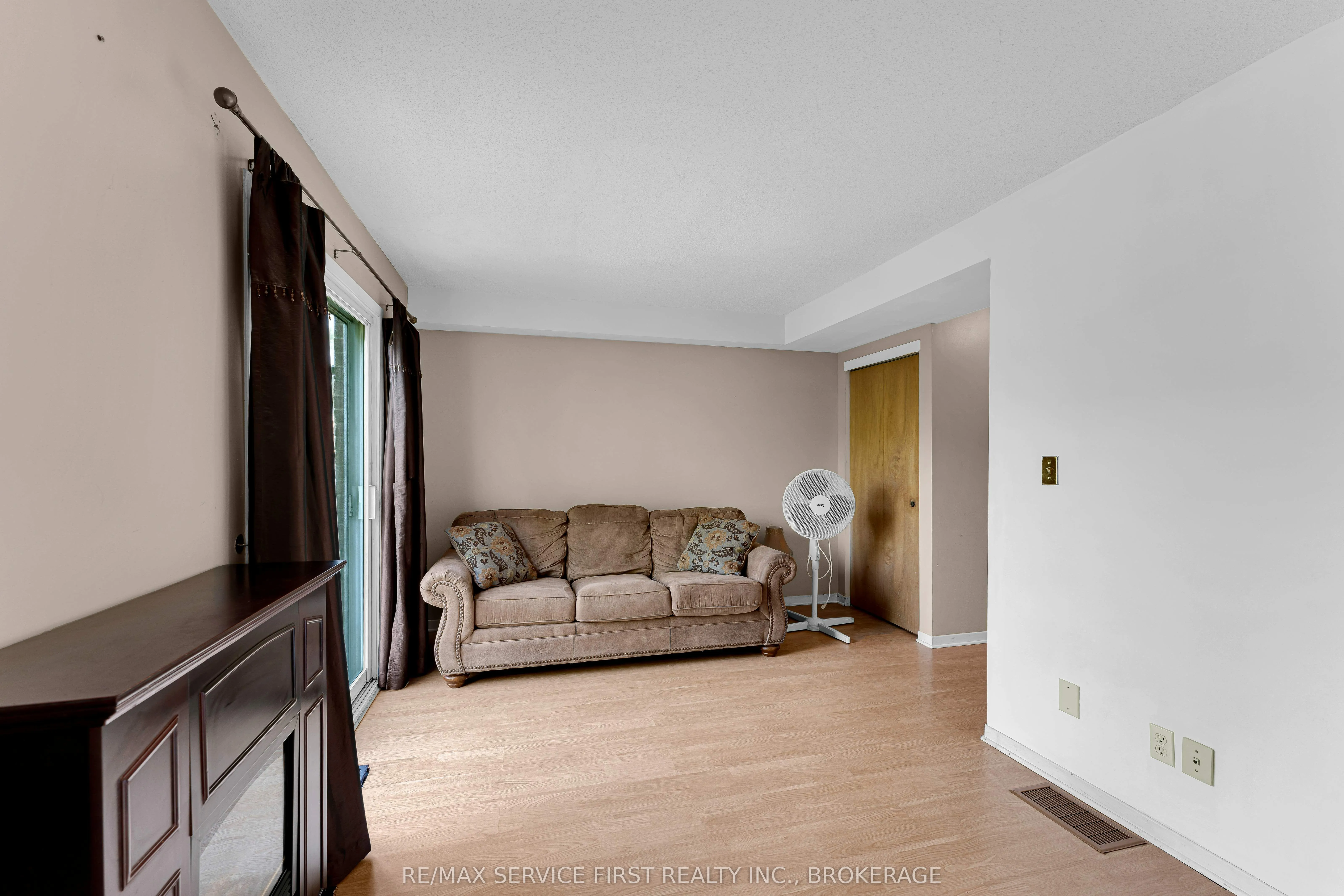 880 Muirfield Crescent