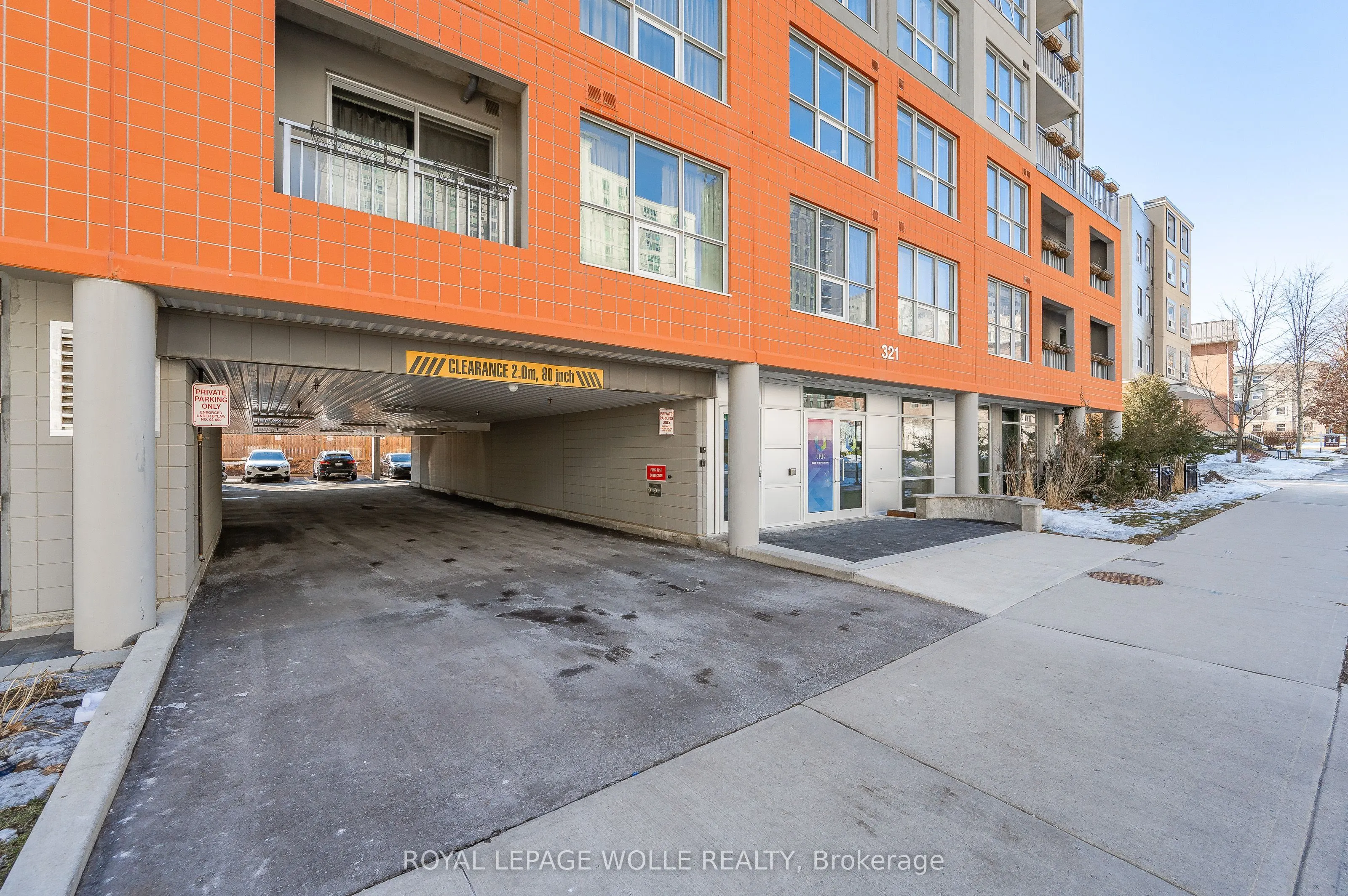 321 Spruce Street S, #207