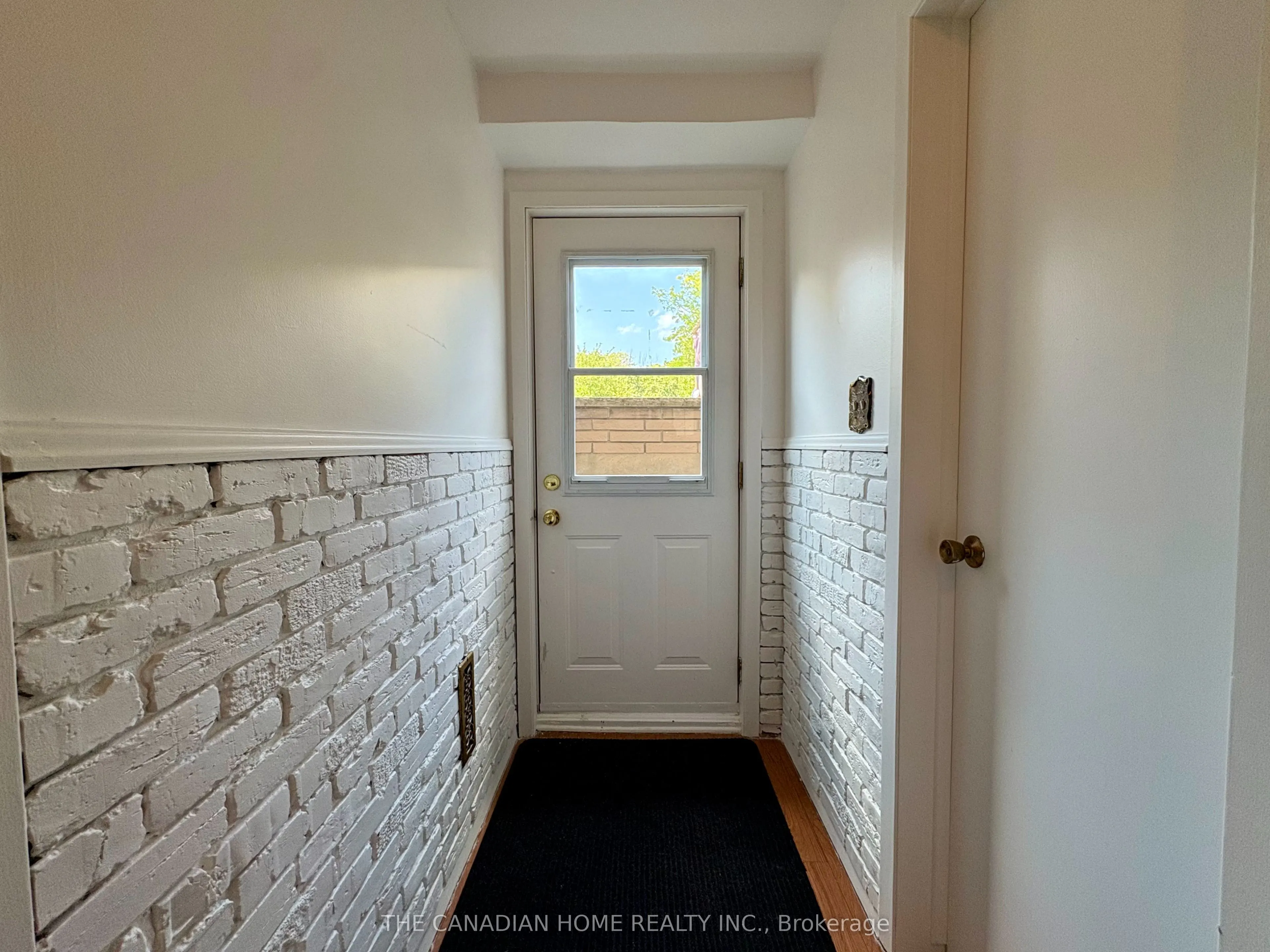 37 Viking Drive