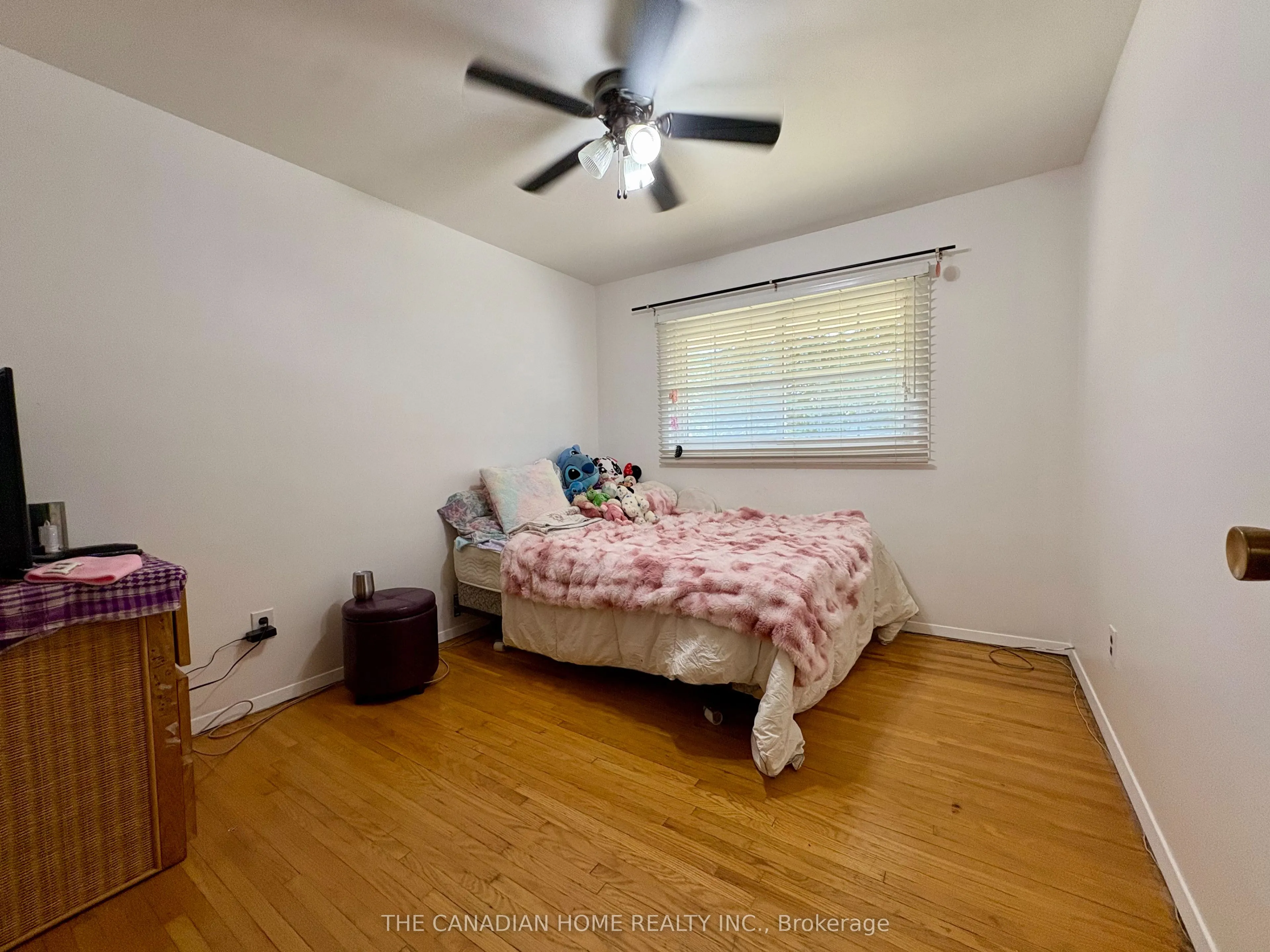 37 Viking Drive