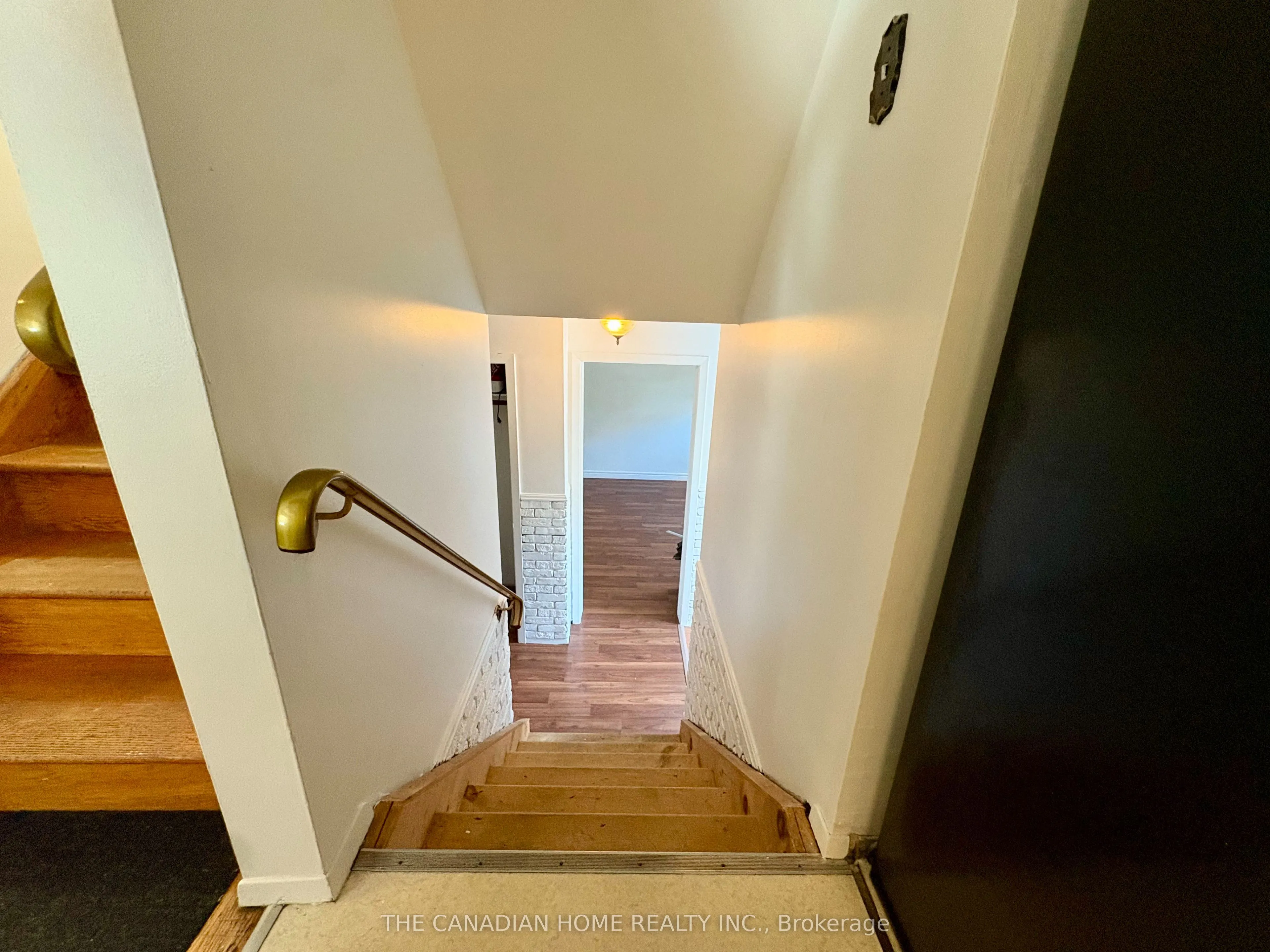 37 Viking Drive