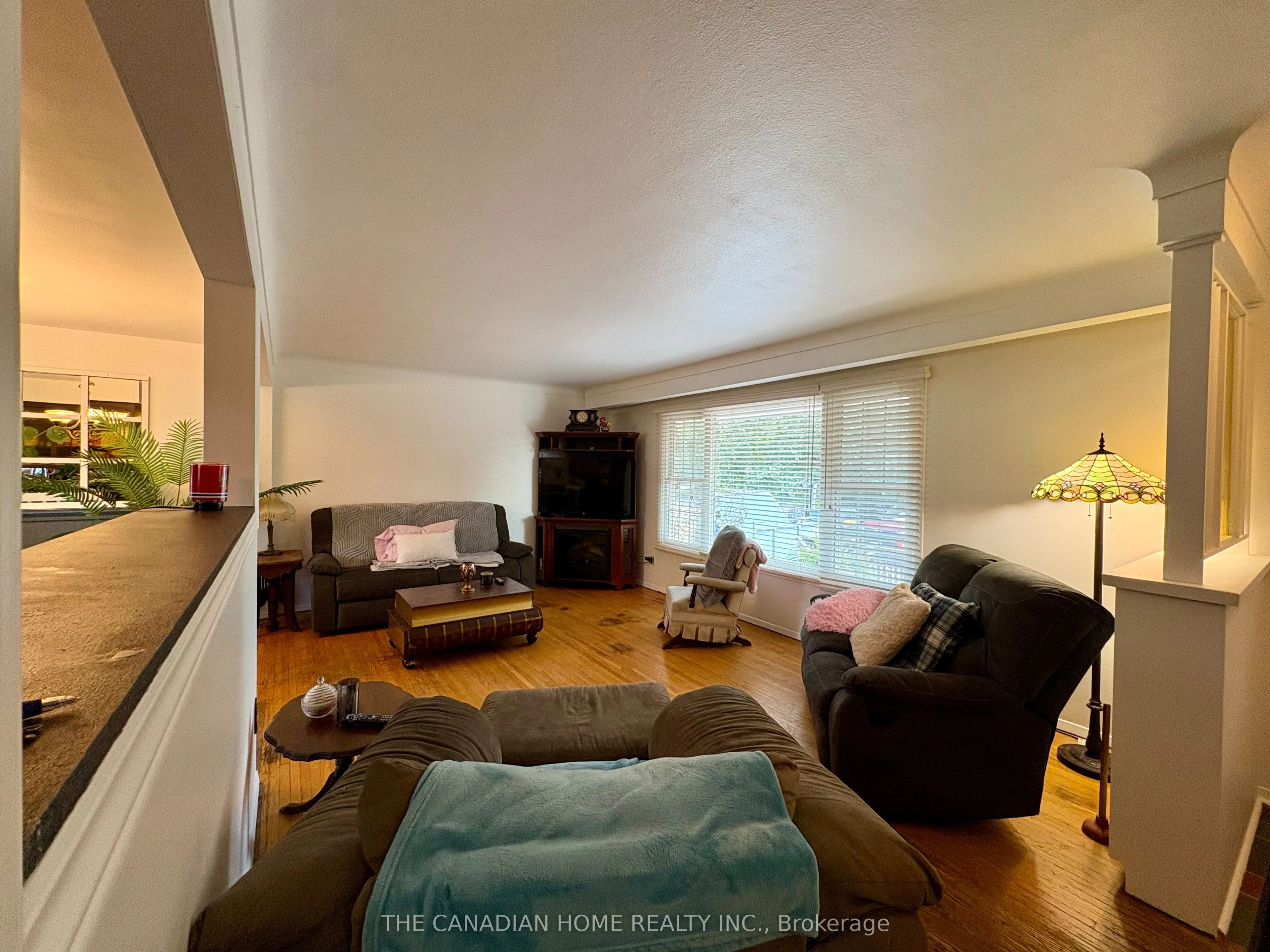 37 Viking Drive
