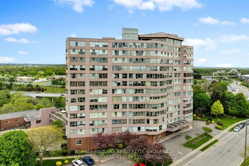 7 Gale Crescent, #201