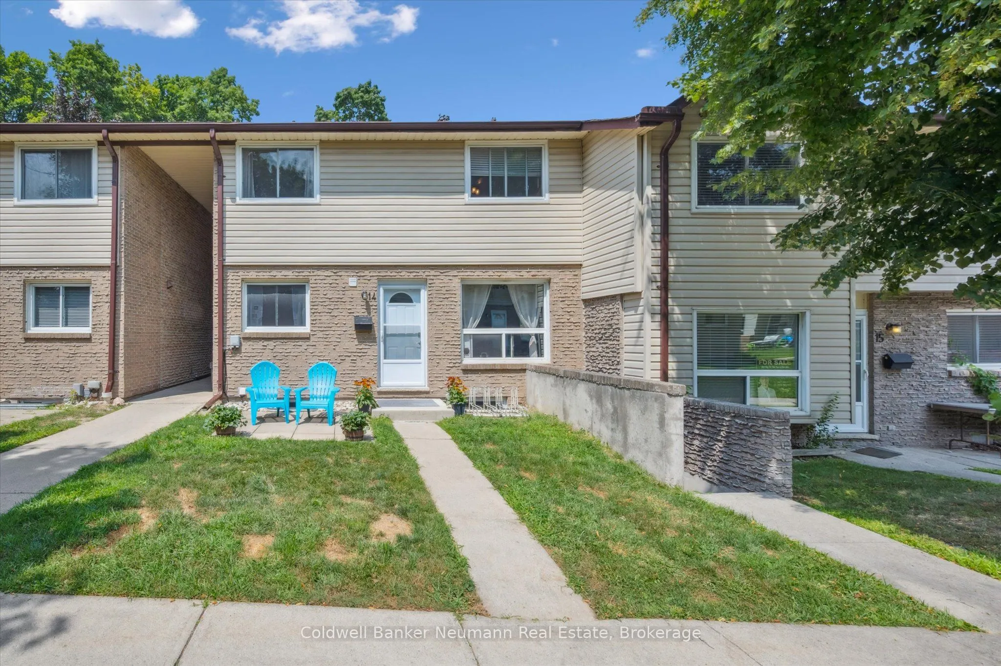453 Albert Street, #14