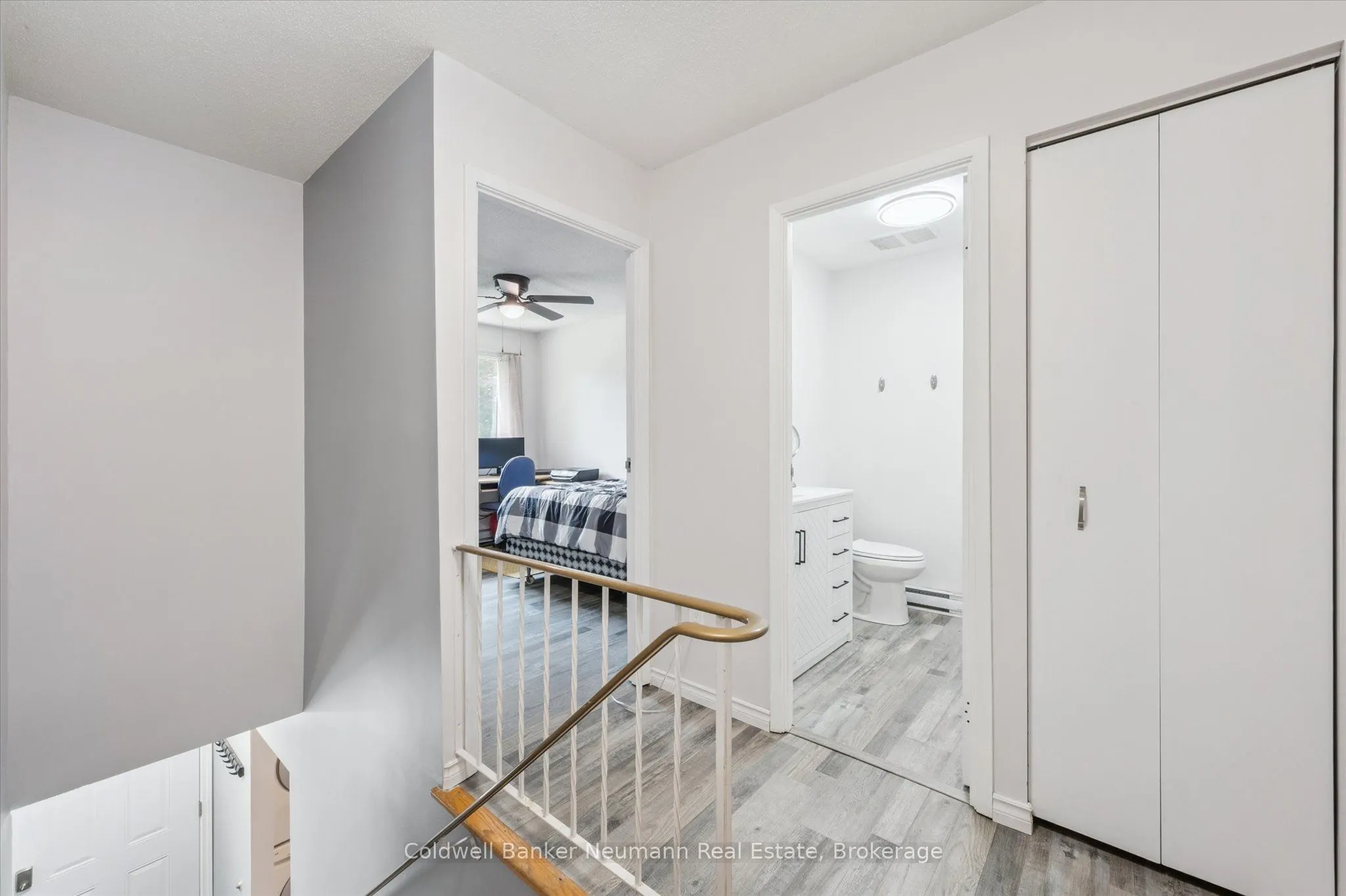 453 Albert Street, #14