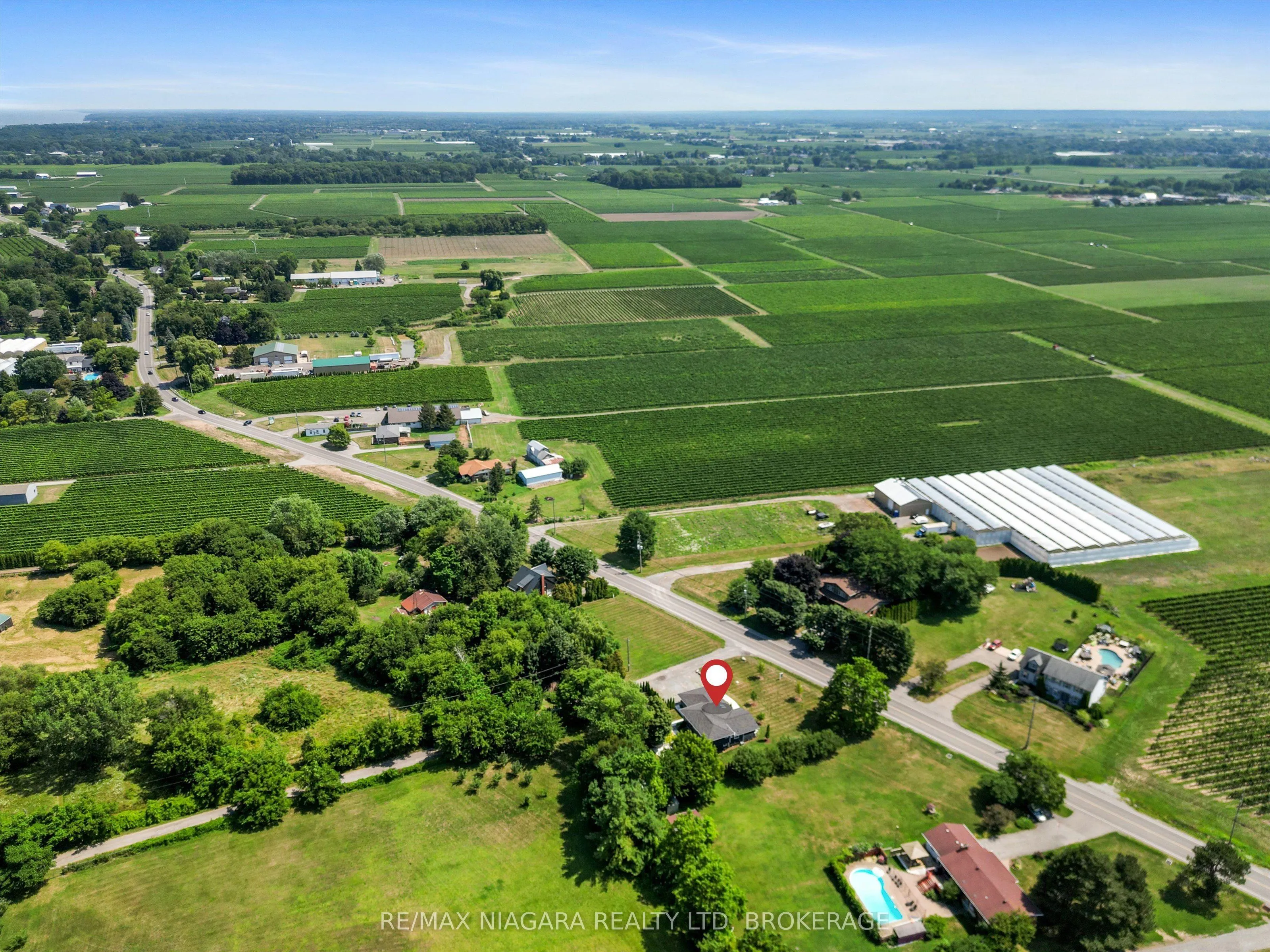 792 Lakeshore Road