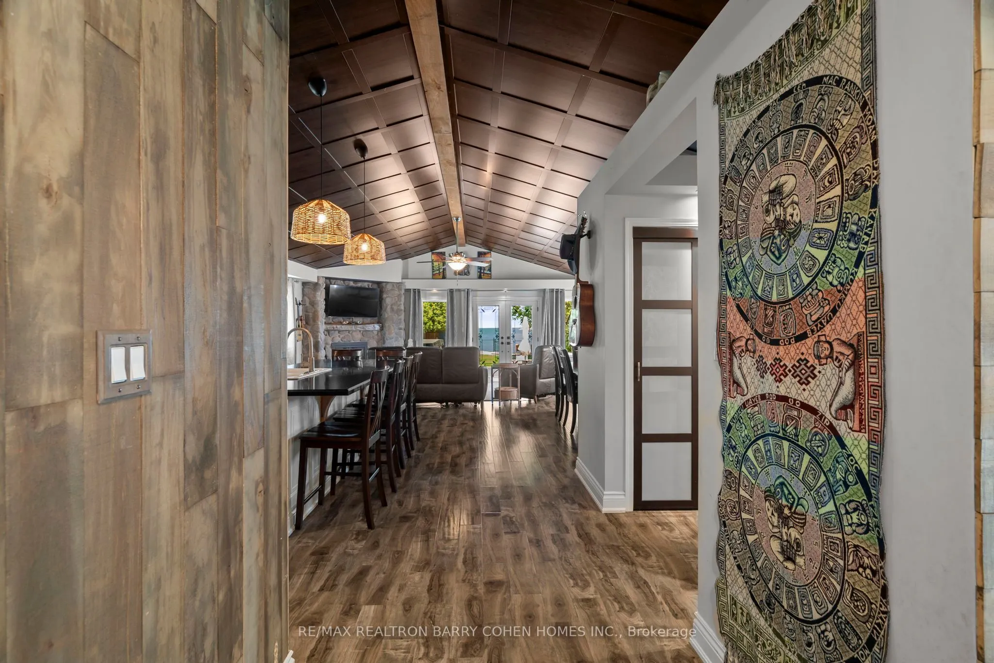 16 Lakeshore Drive