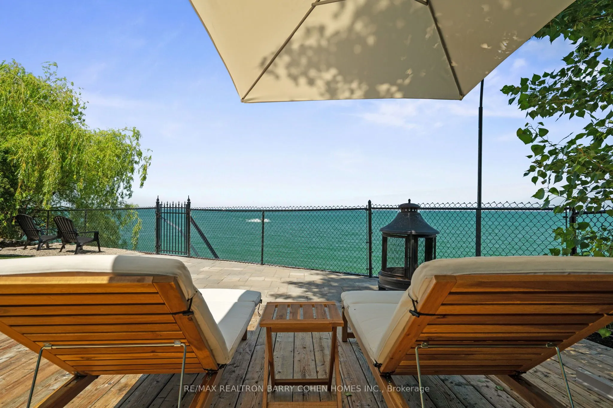 16 Lakeshore Drive
