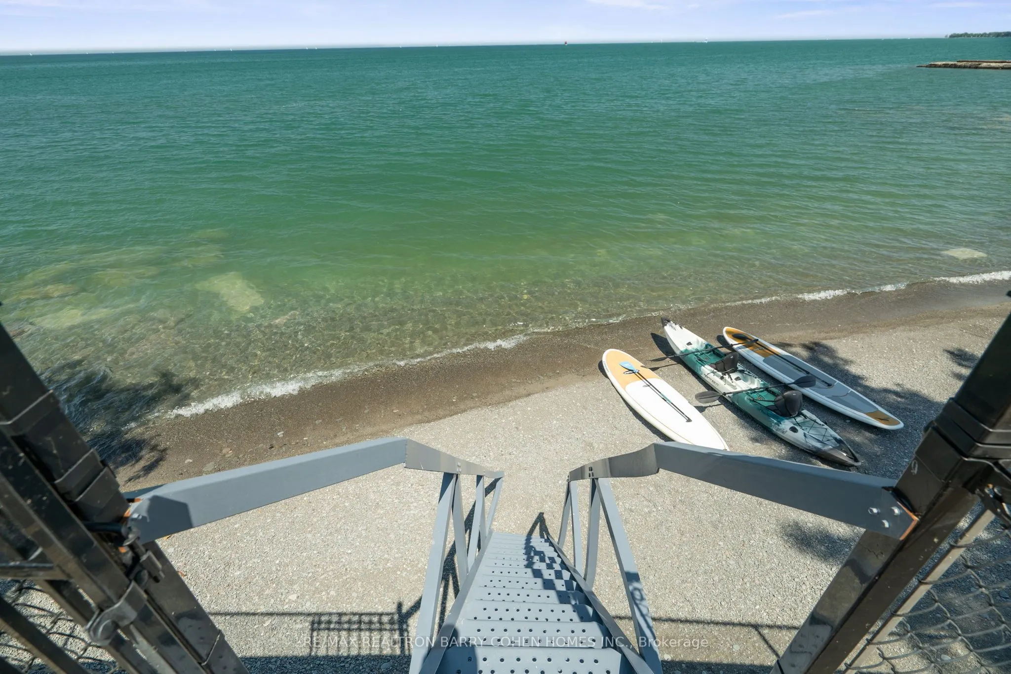 16 Lakeshore Drive