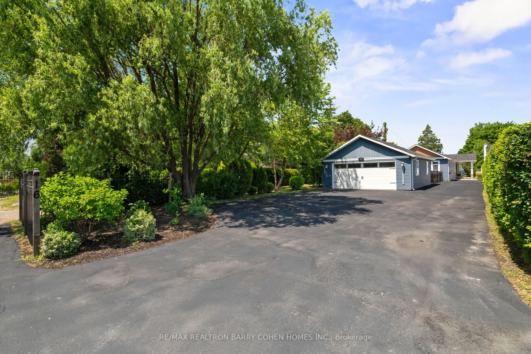 16 Lakeshore Drive