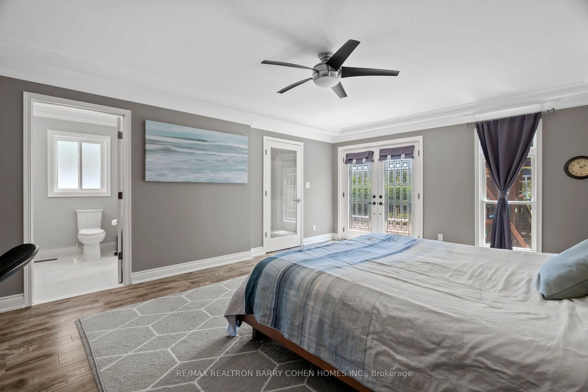 16 Lakeshore Drive