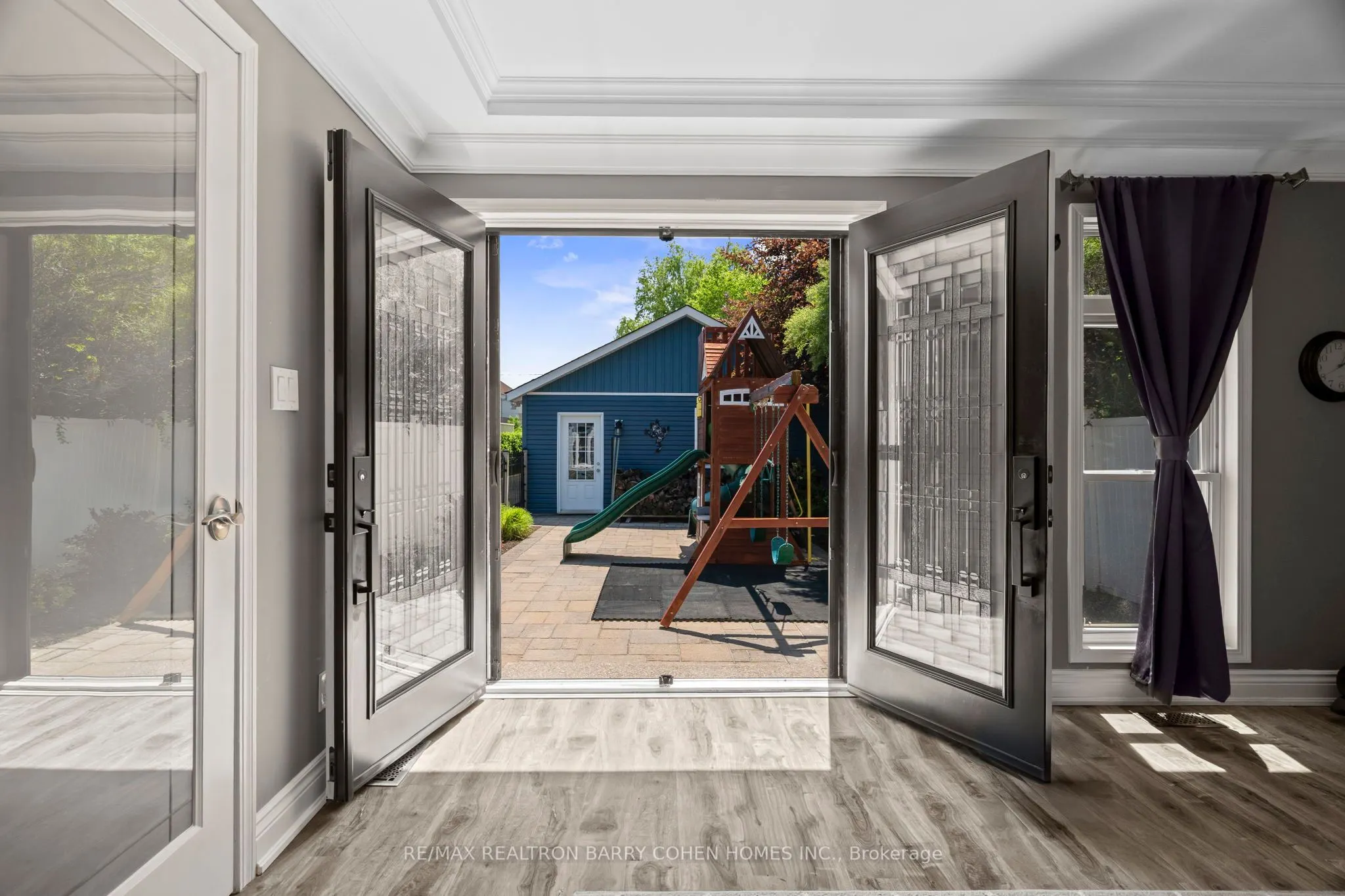 16 Lakeshore Drive