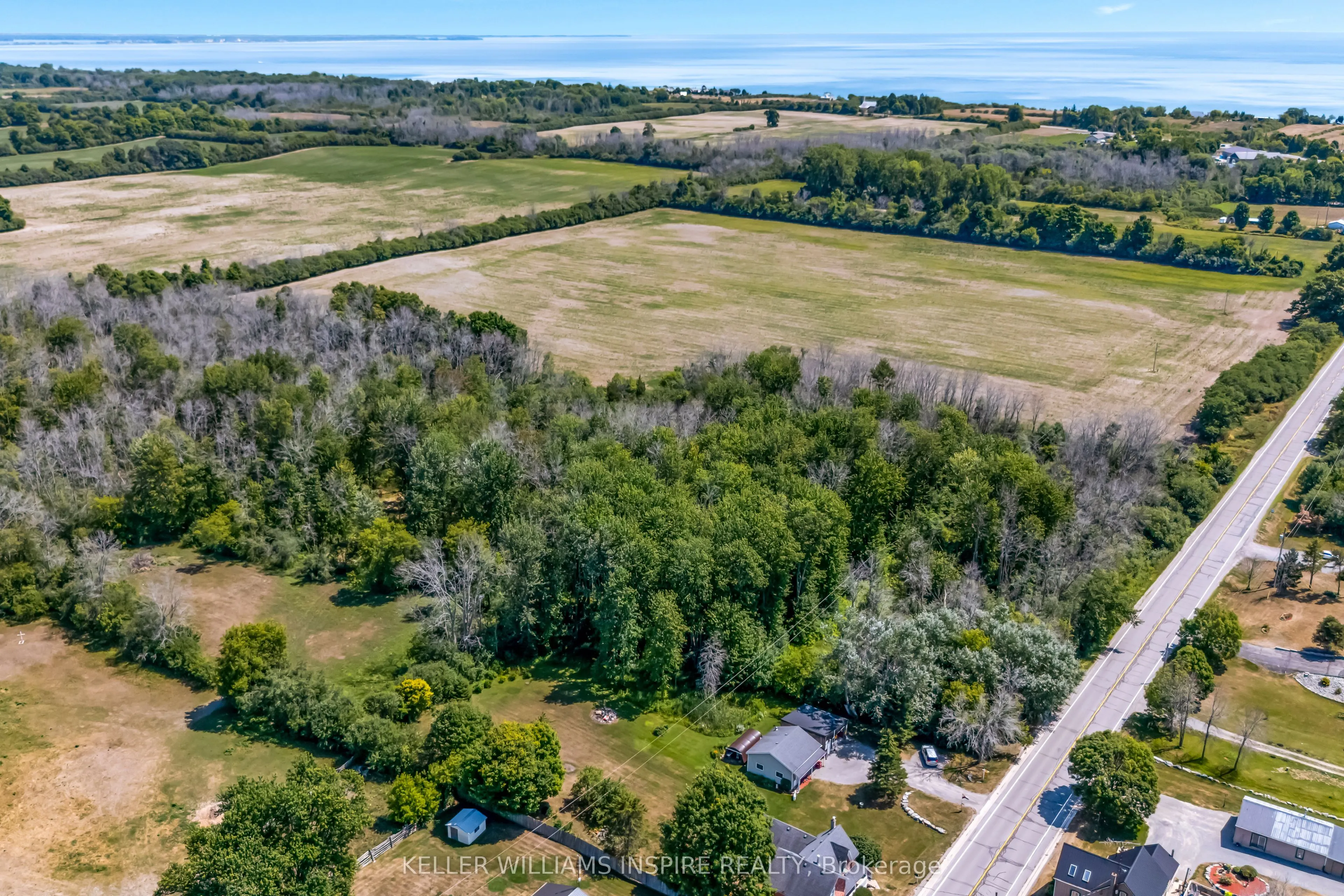 00 Loyalist Parkway