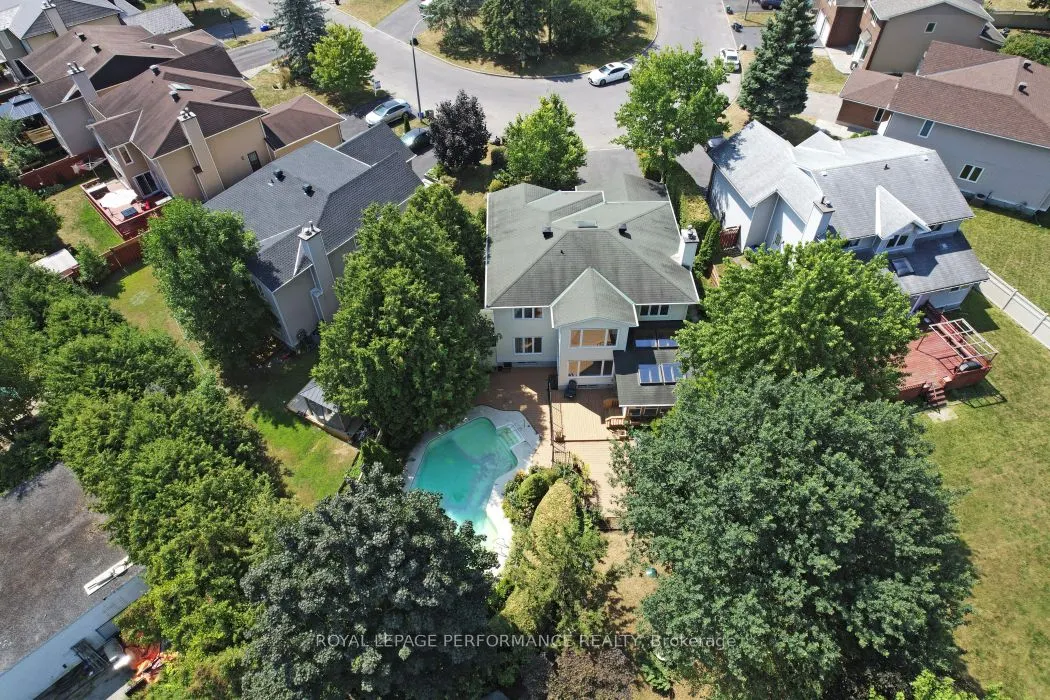 1870 Robinwood Place