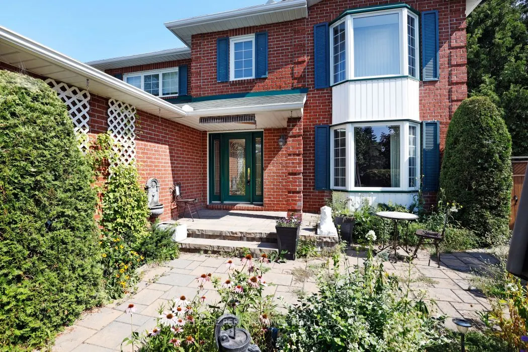 1870 Robinwood Place