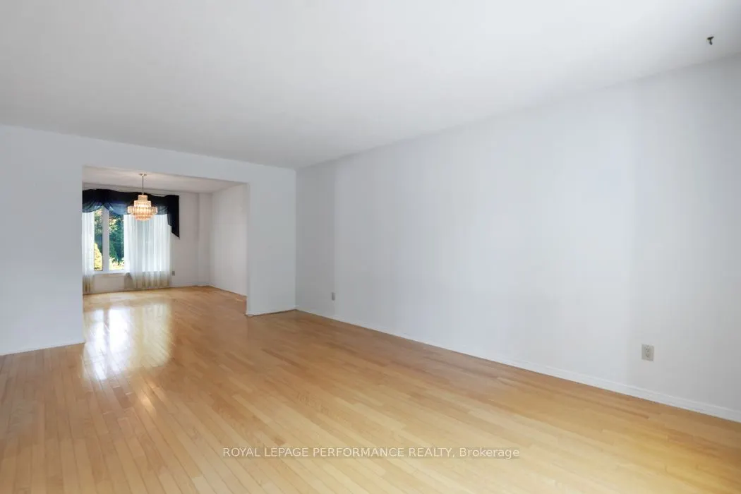 1870 Robinwood Place