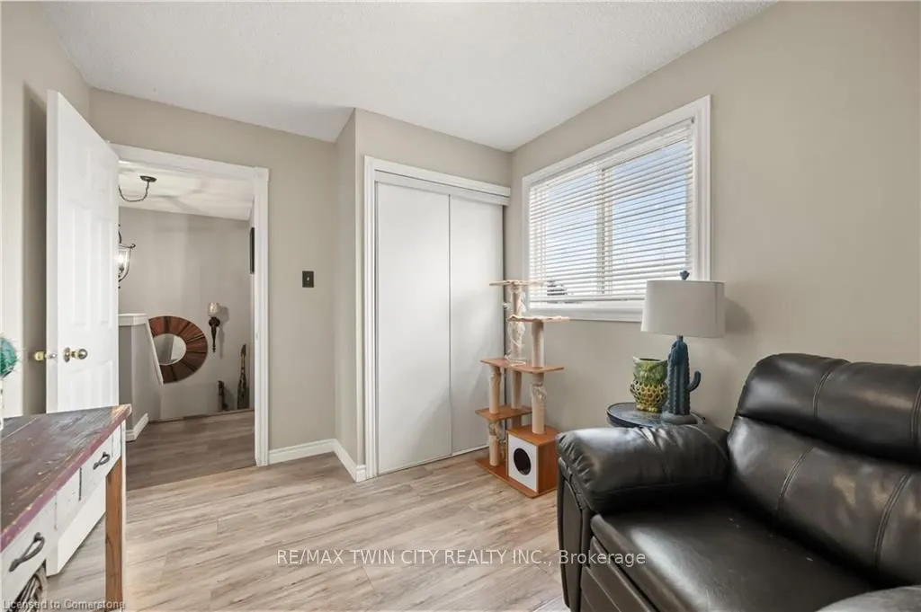 64 Fairgreen Close