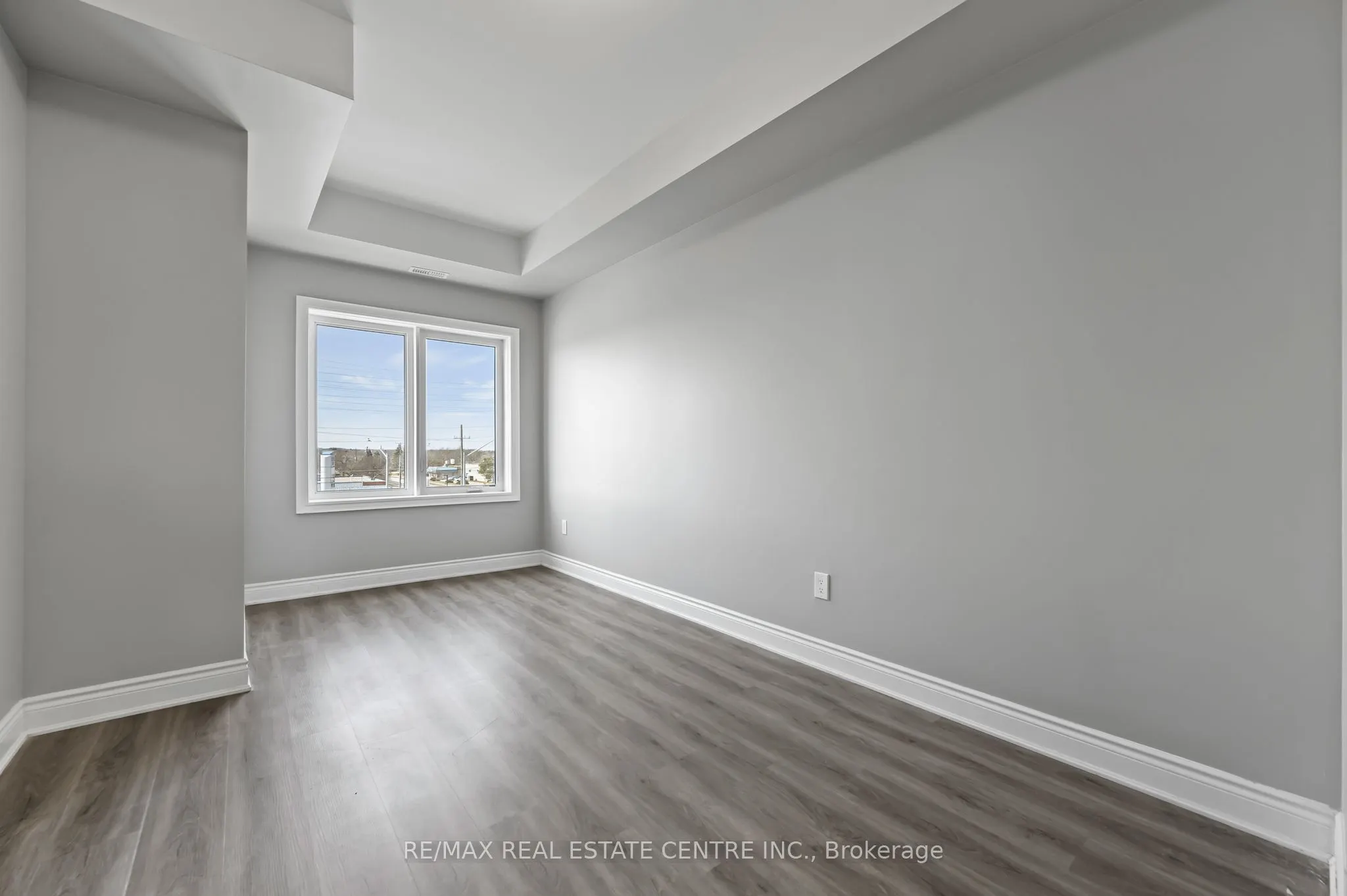 721 FRANKLIN Boulevard, #302